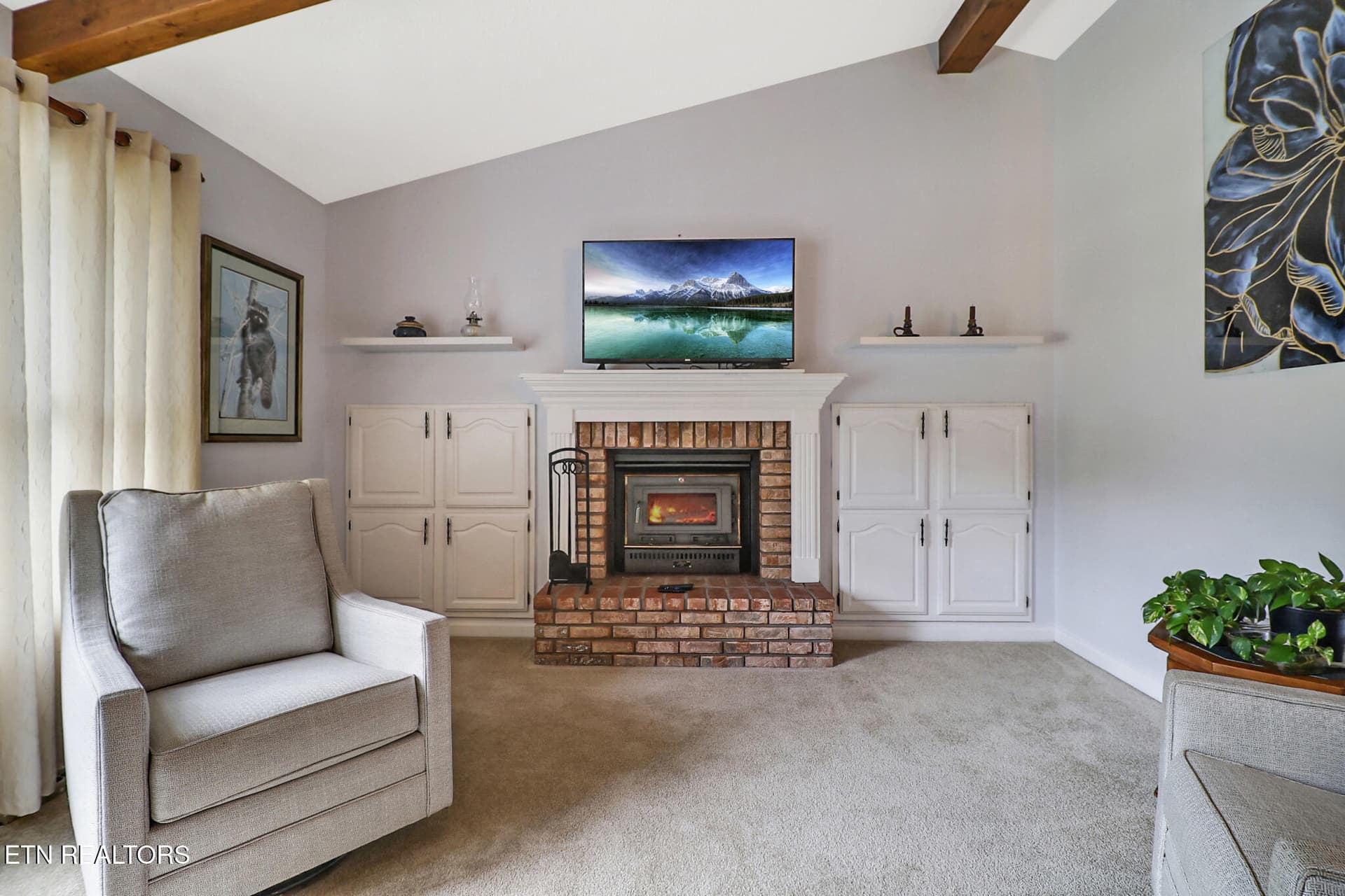 Living room - 163 & 159 Lakeside Drive, Crossville, TN 38558