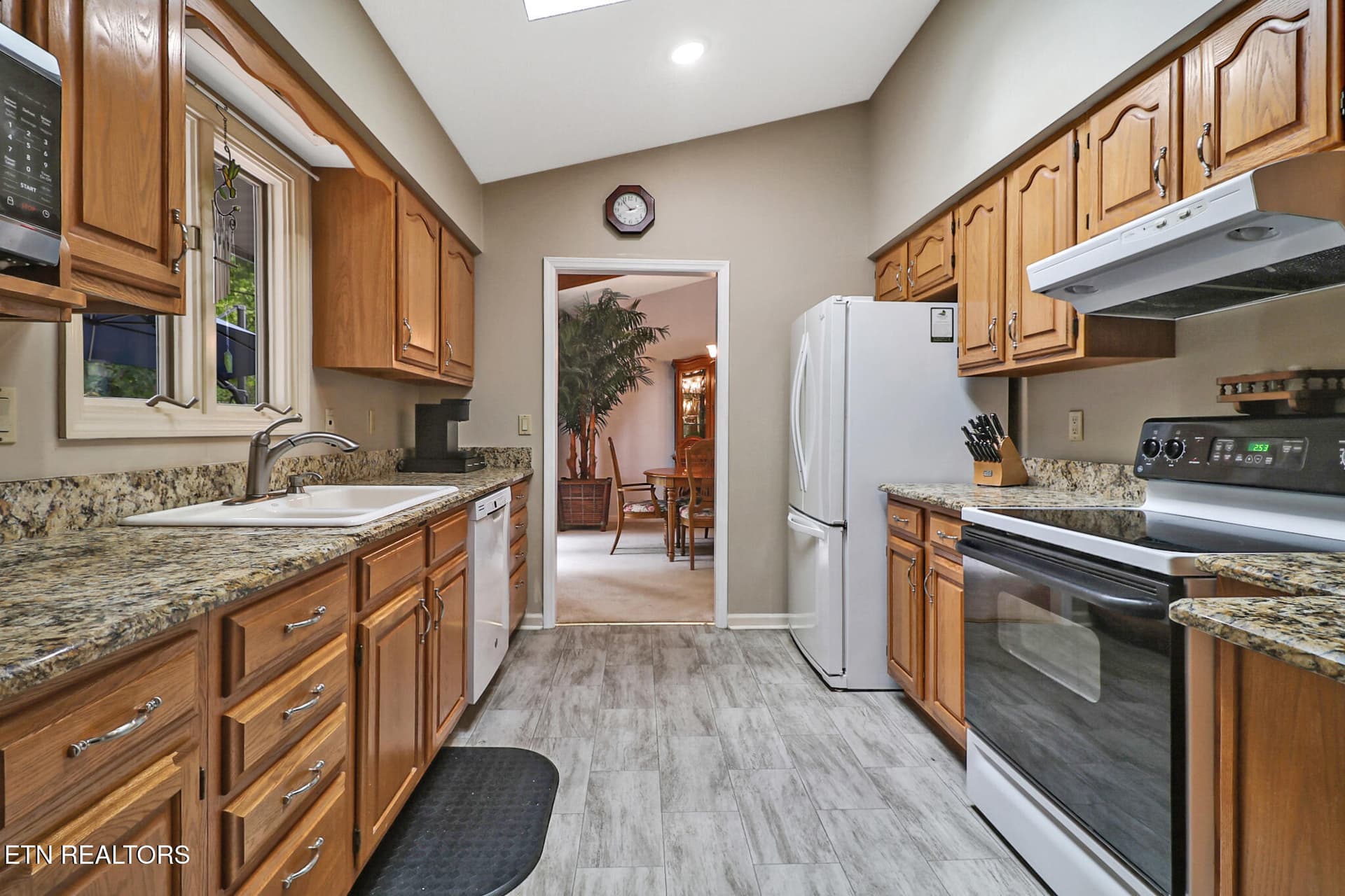 Kitchen - 163 & 159 Lakeside Drive, Crossville, TN 38558