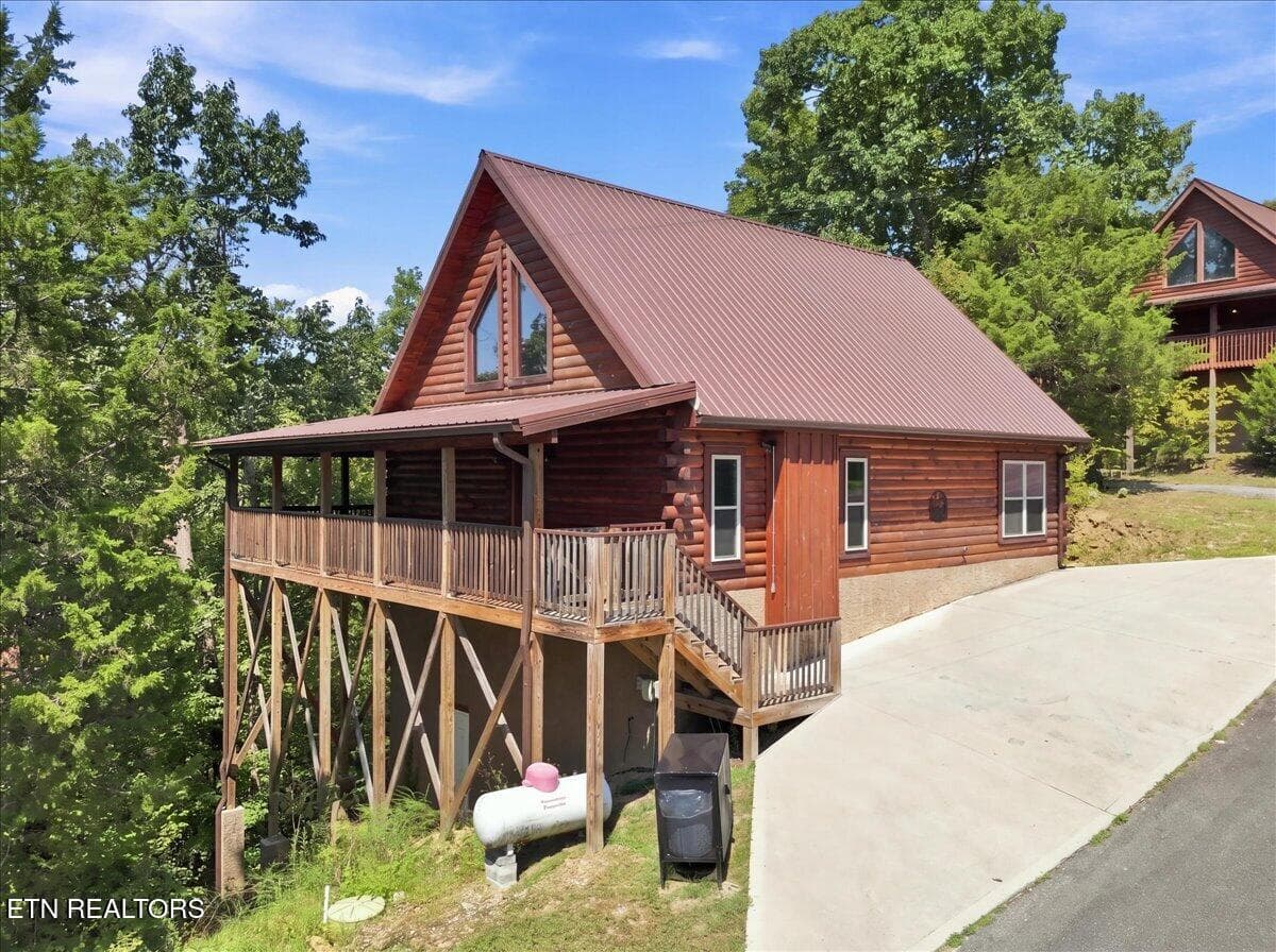 2151 Wingspan Drive, Sevierville, TN 37876