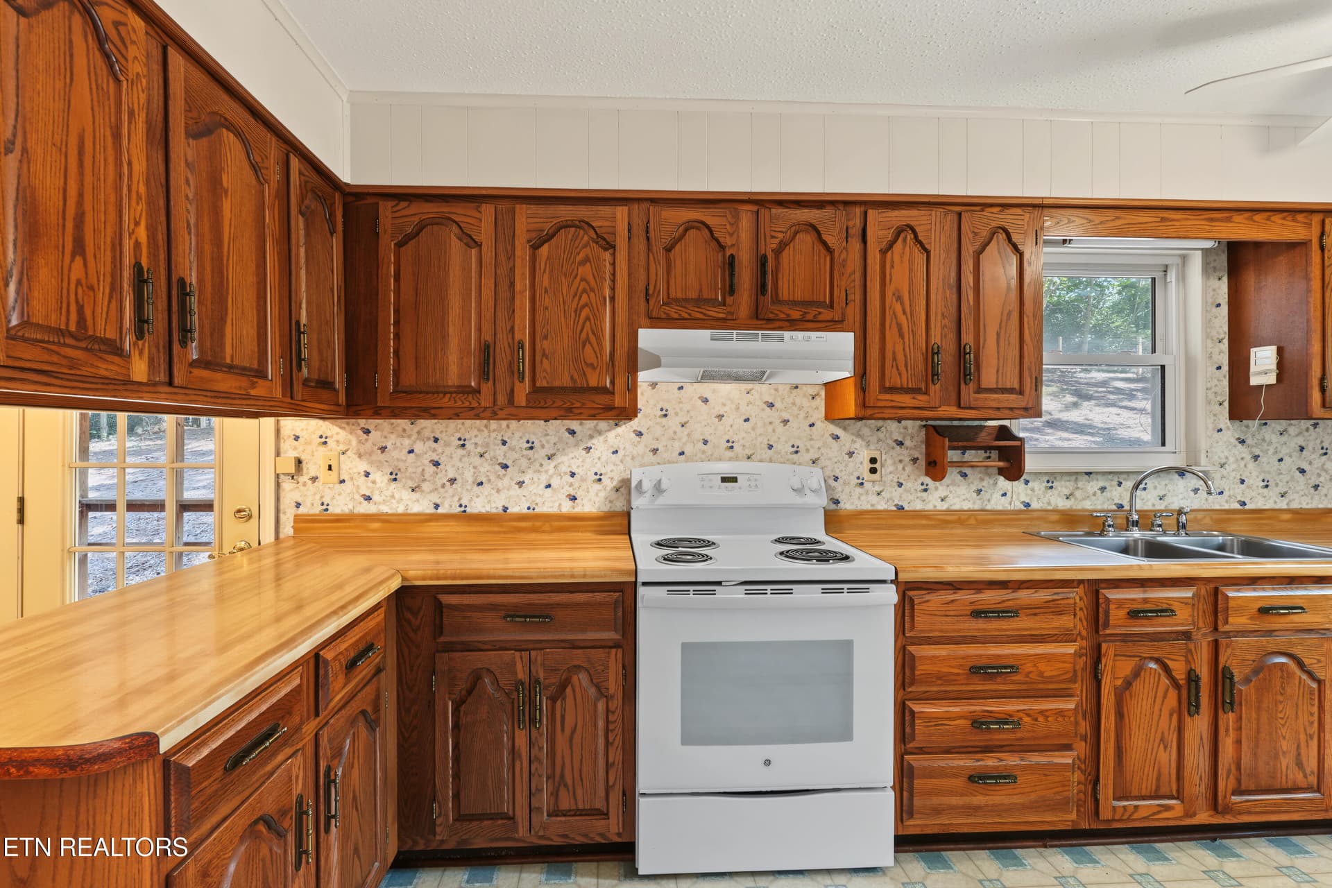 DSC06389-2 - 3140 Louisville Rd, Louisville, TN 37777