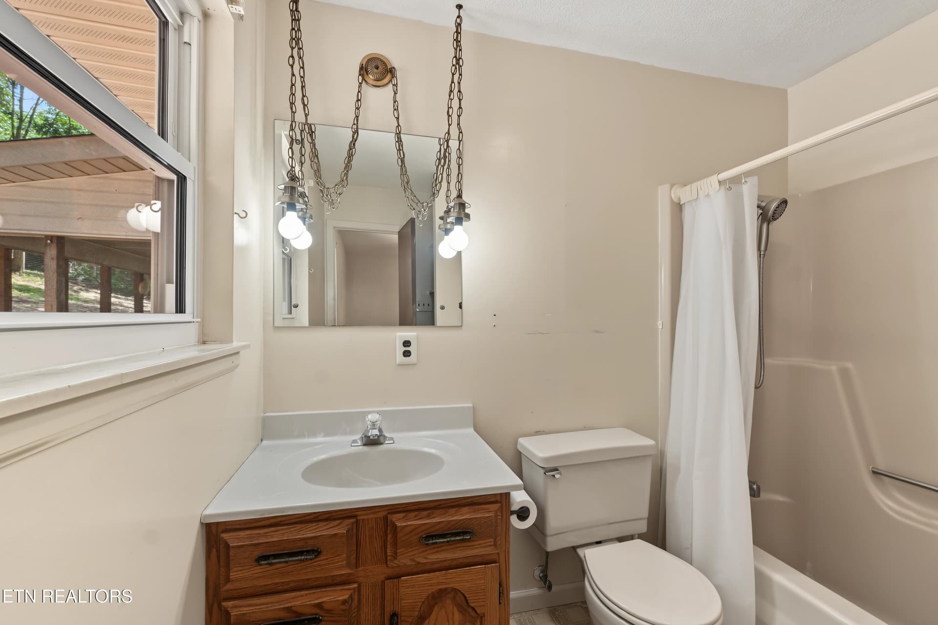 DSC06469-2 - 3140 Louisville Rd, Louisville, TN 37777