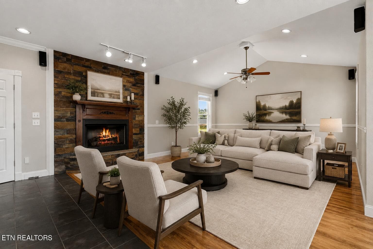 Living Room Photo--Virtually Staged - 409 Bluff Trace, Jacksboro, TN 37757