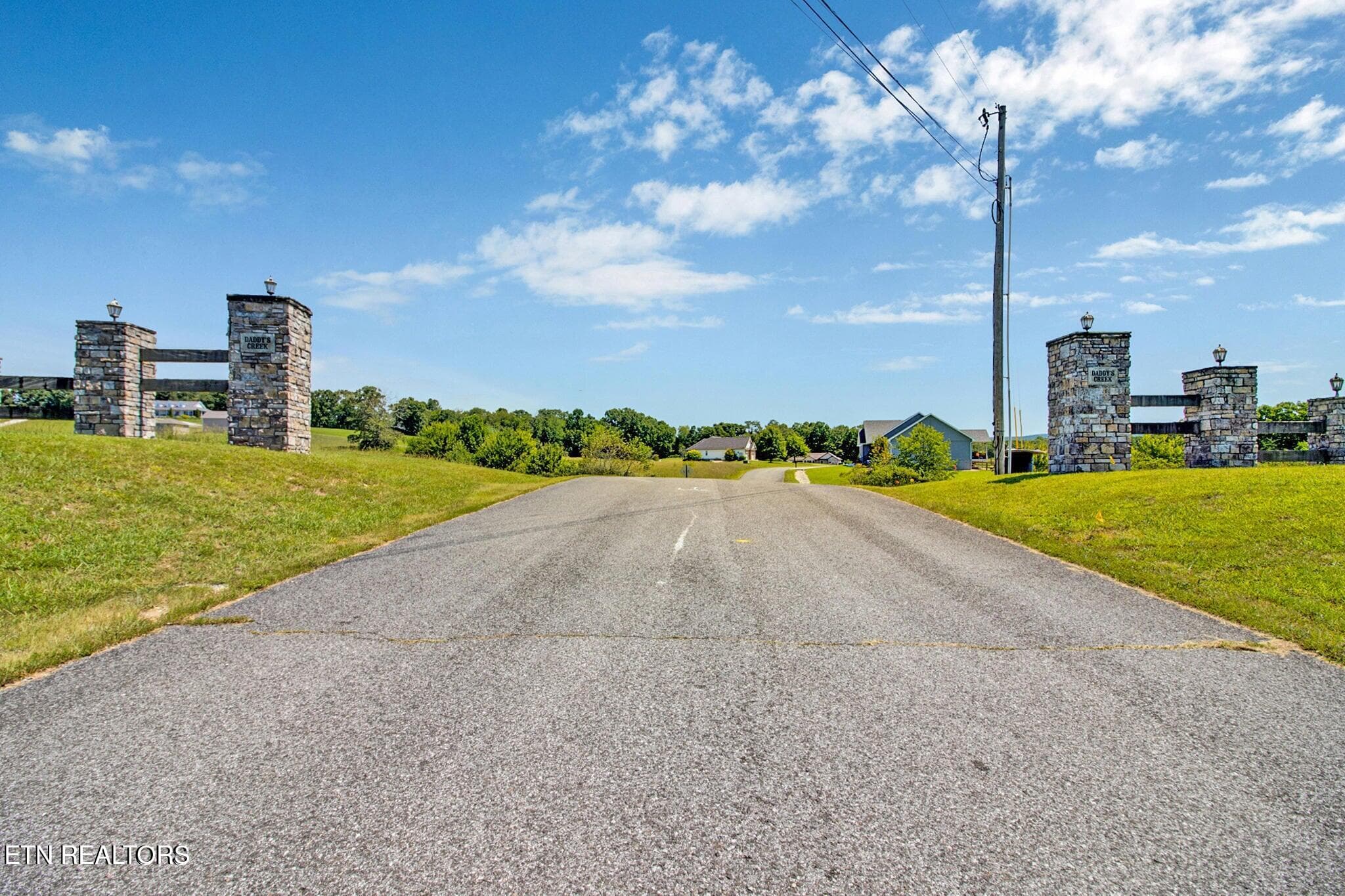 20240819181127852374000000-o - Estate Lane, Crab Orchard, TN 37723