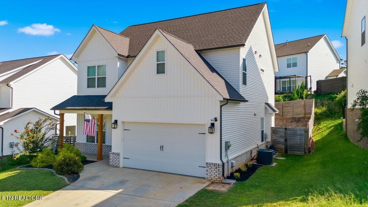 2 - Exterior - 10841 Snowfall Lane, Knoxville, TN 37931