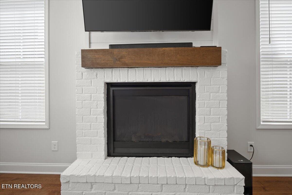 09-Living Room - 10841 Snowfall Lane, Knoxville, TN 37931