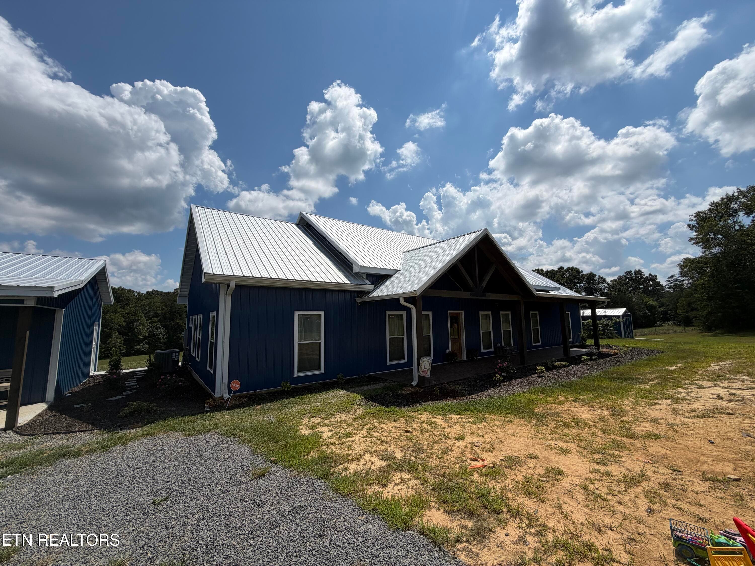 IMG_2034 - 5146 Griffith Rd, Pikeville, TN 37367