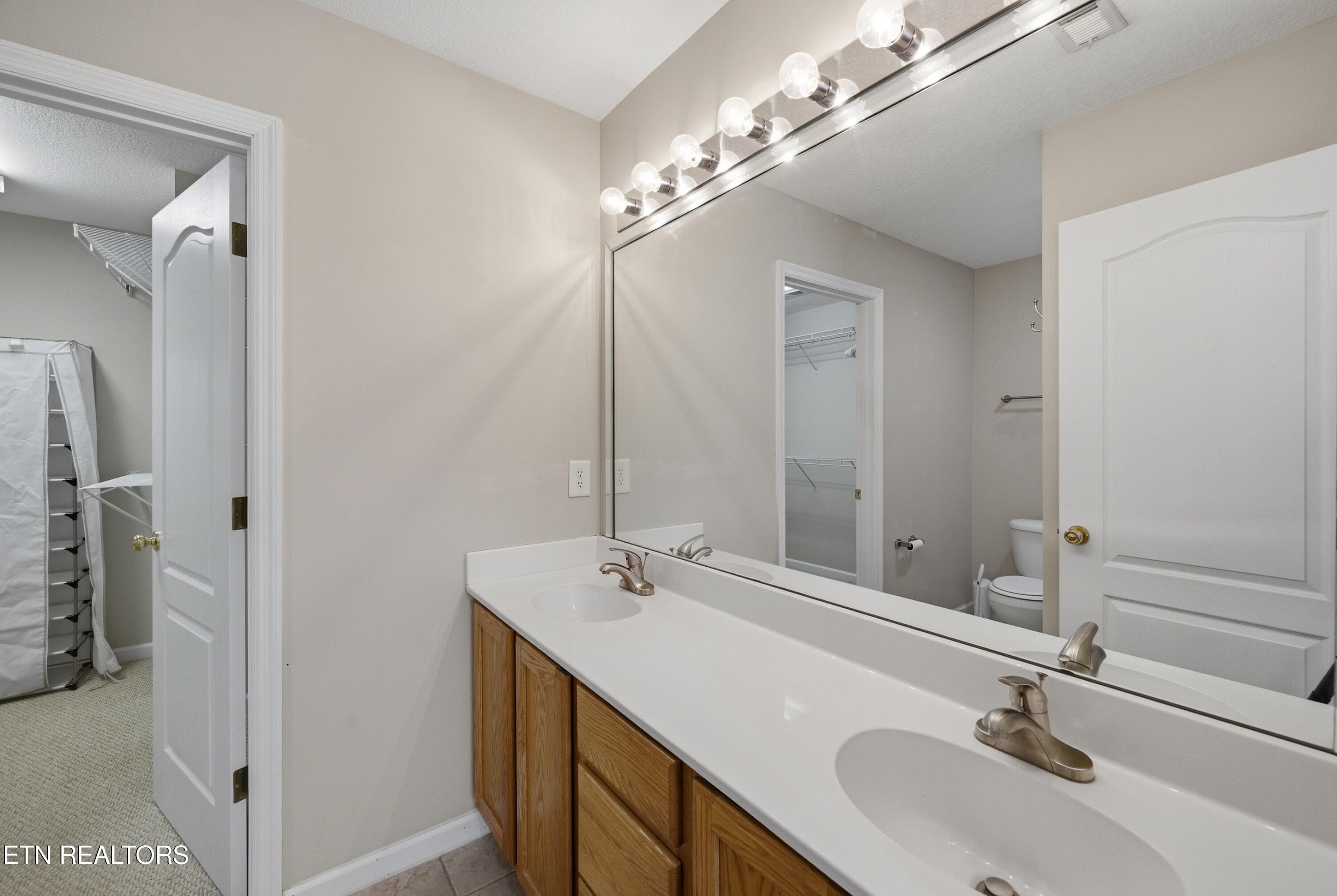 Primary en suite bathroom - 6946 La Christa Way, Knoxville, TN 37921, Knoxville