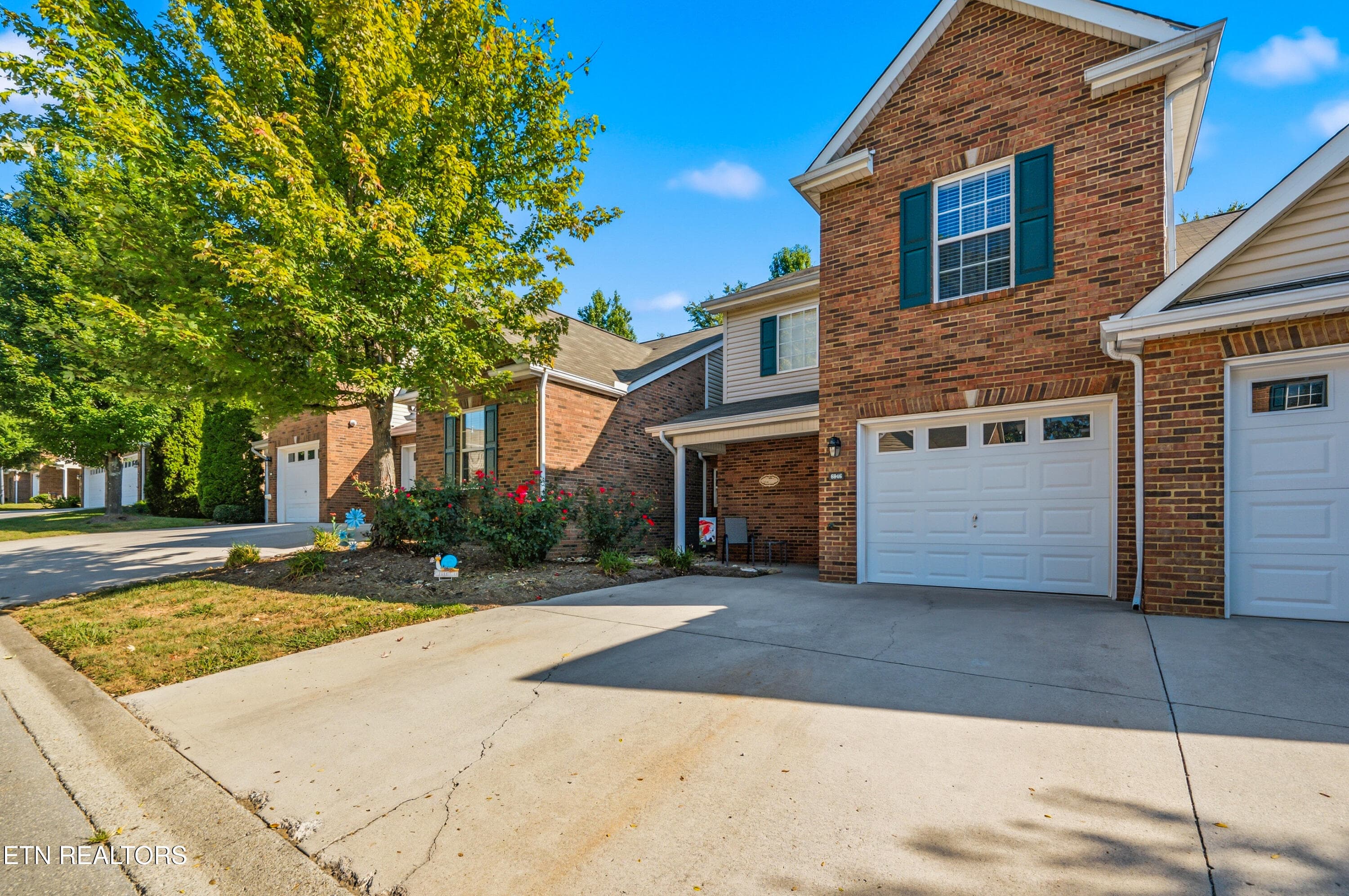 Welcome home! - 6946 La Christa Way, Knoxville, TN 37921, Knoxville