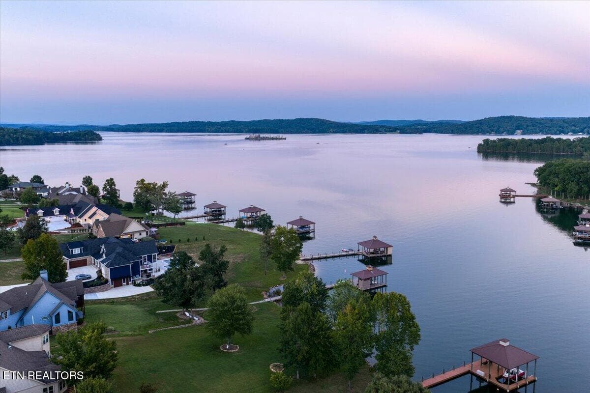 Watts Bar Lake - 436 Waterfront Way, Spring City, TN 37381