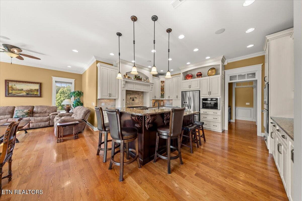 Living Area - 436 Waterfront Way, Spring City, TN 37381