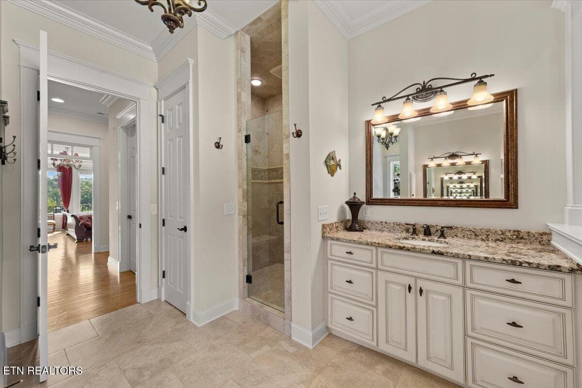 Master Wing - 436 Waterfront Way, Spring City, TN 37381