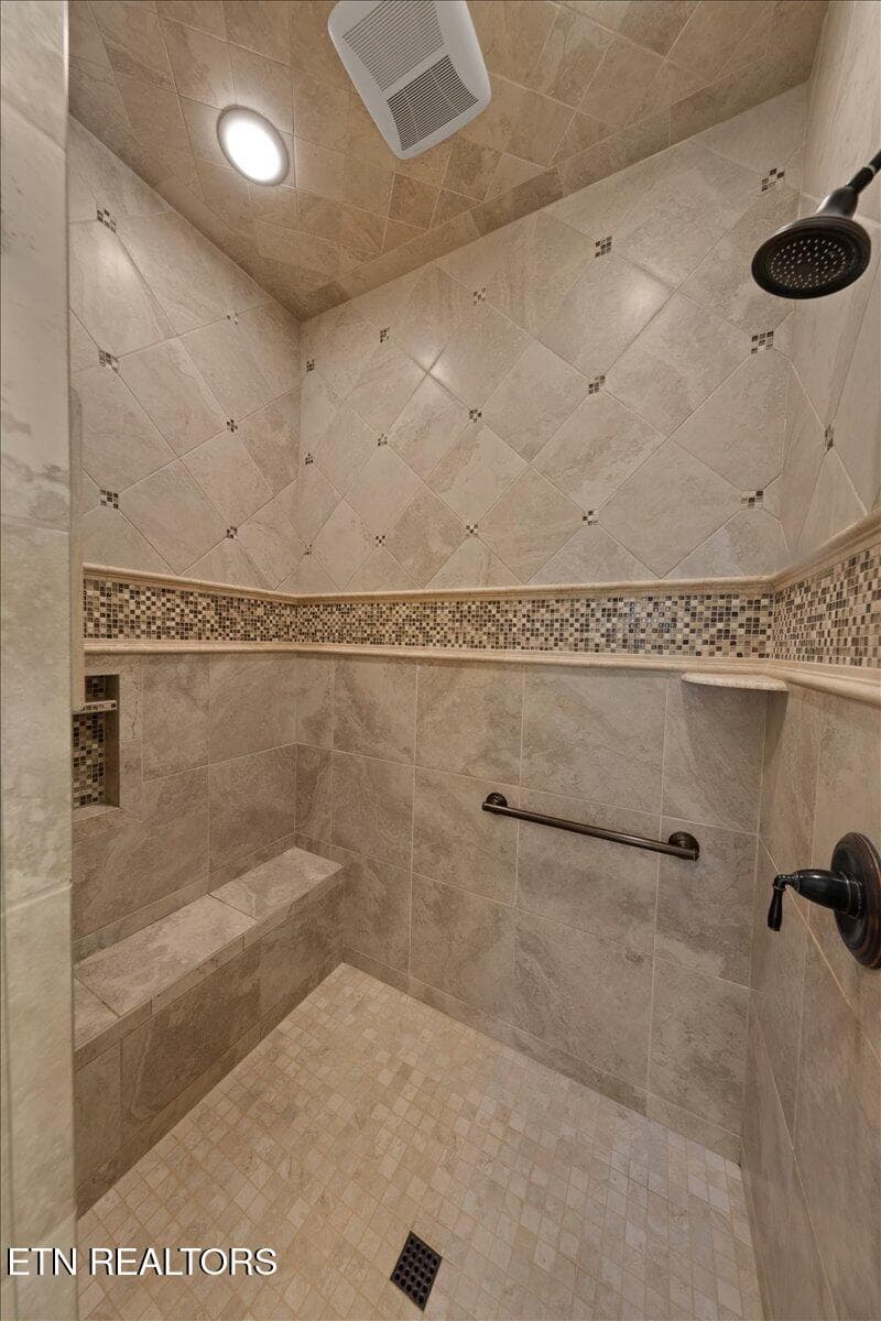Master Shower - 436 Waterfront Way, Spring City, TN 37381