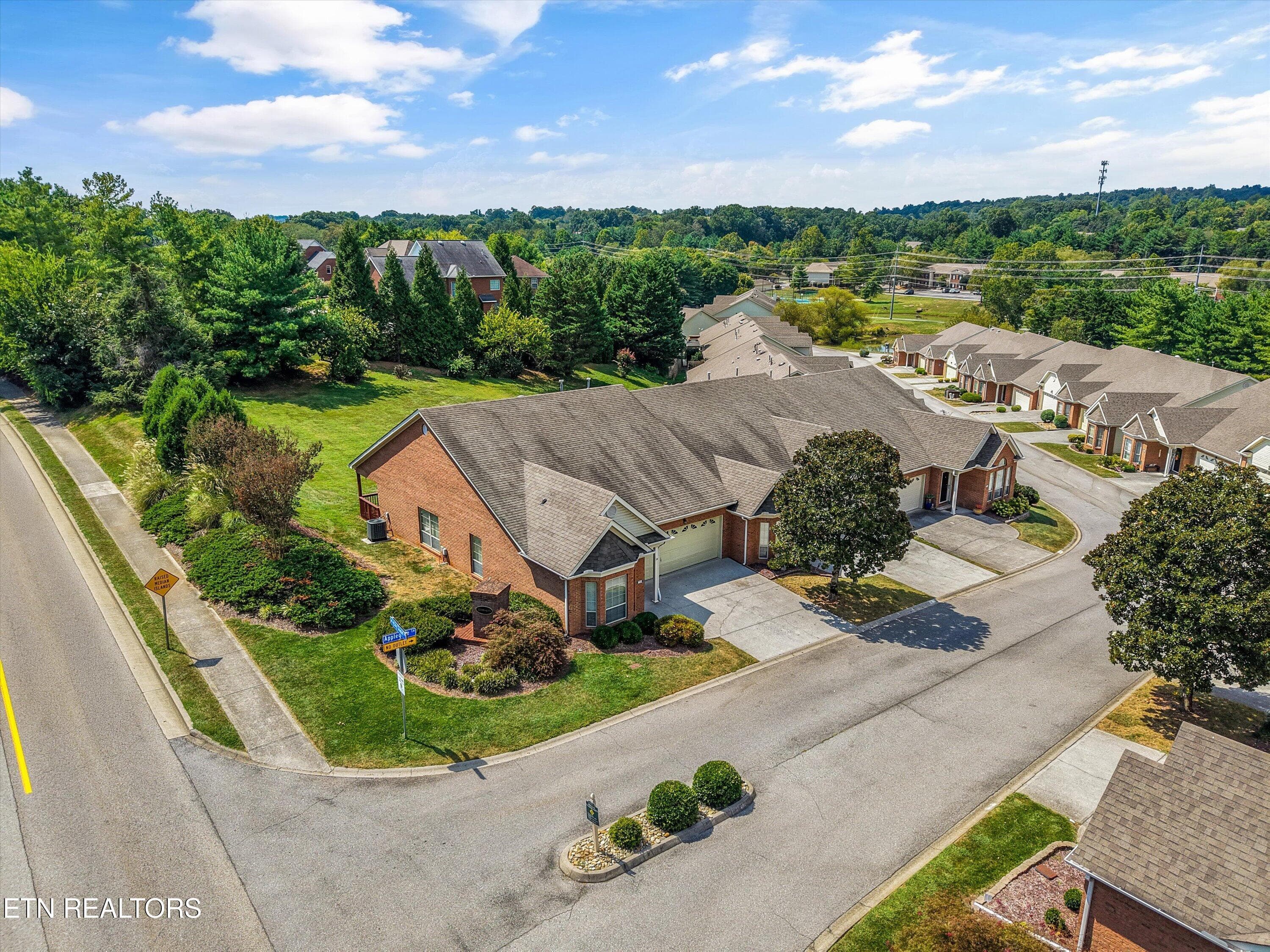 601 Applegate Lane Knoxville, TN 37934 - 601 Applegate Lane, Farragut, TN 37934