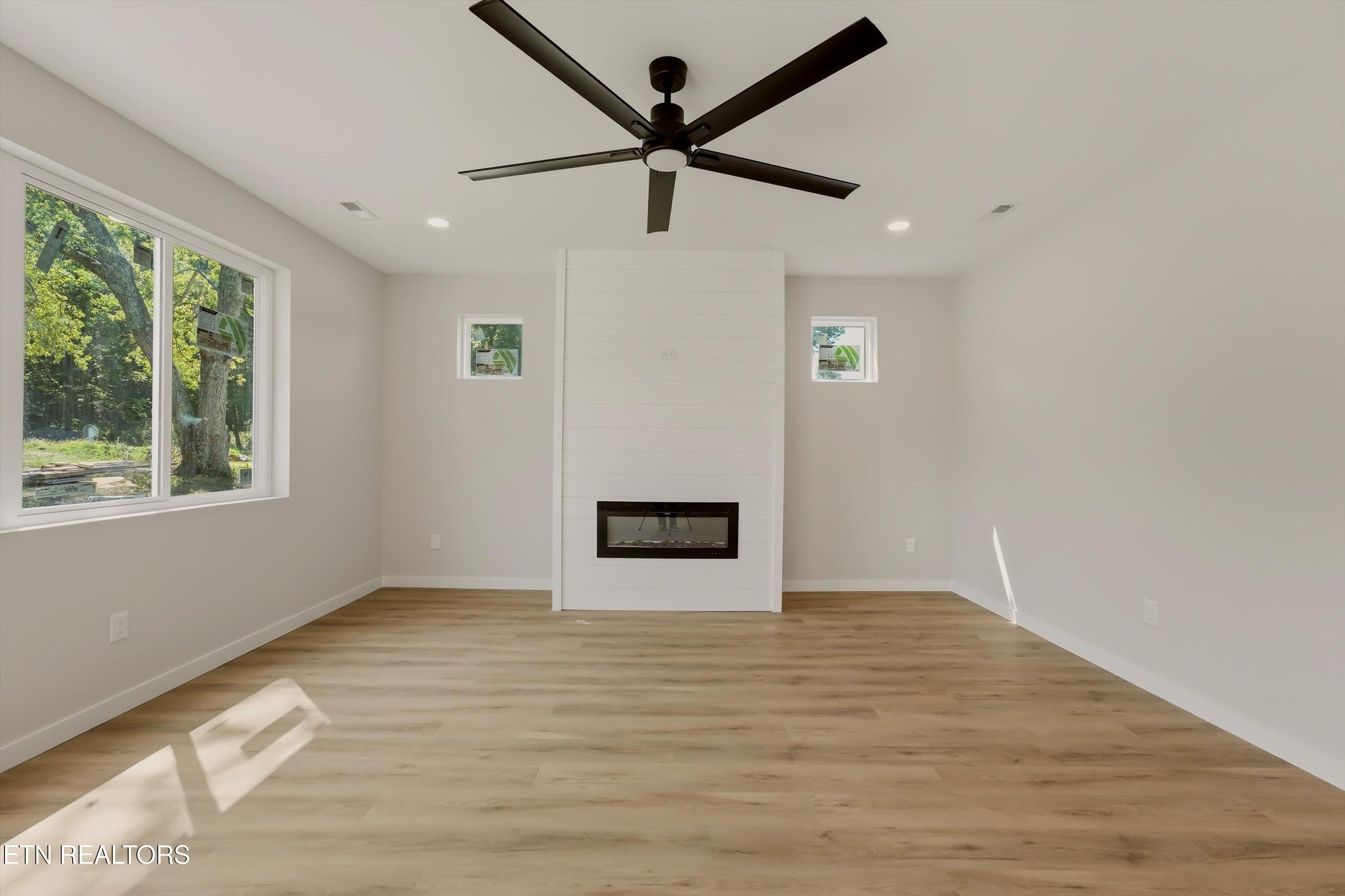 12-FINAL-9 - 1930 Cureton Rd, Knoxville, TN 37931