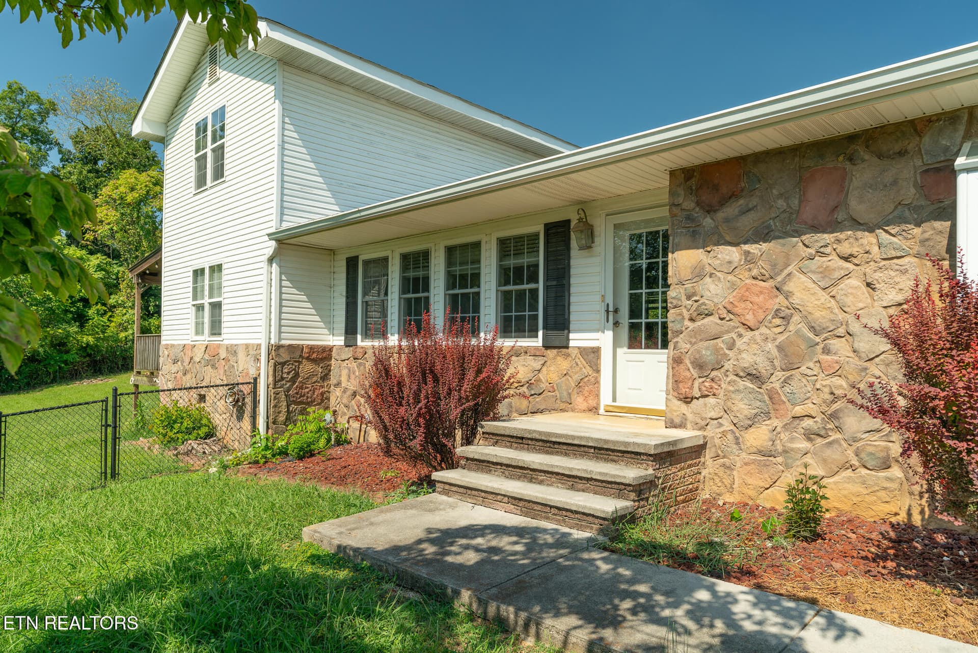 untitled-3 - 920 Oakwood Drive, Dandridge, TN 37725