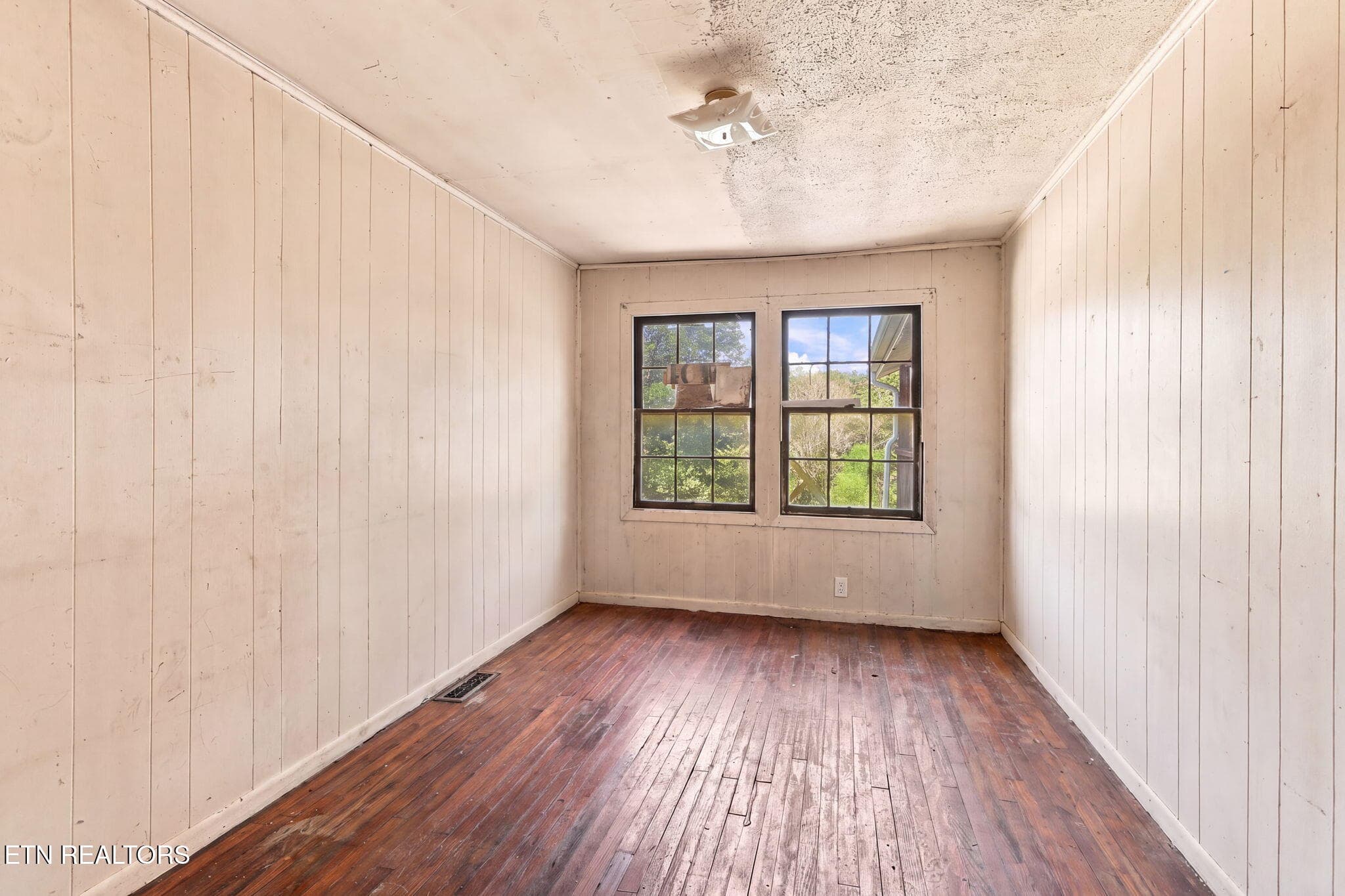 19-web-or-mls-DZ3A0871 - 6420 Sevierville Pike, Knoxville, TN 37920