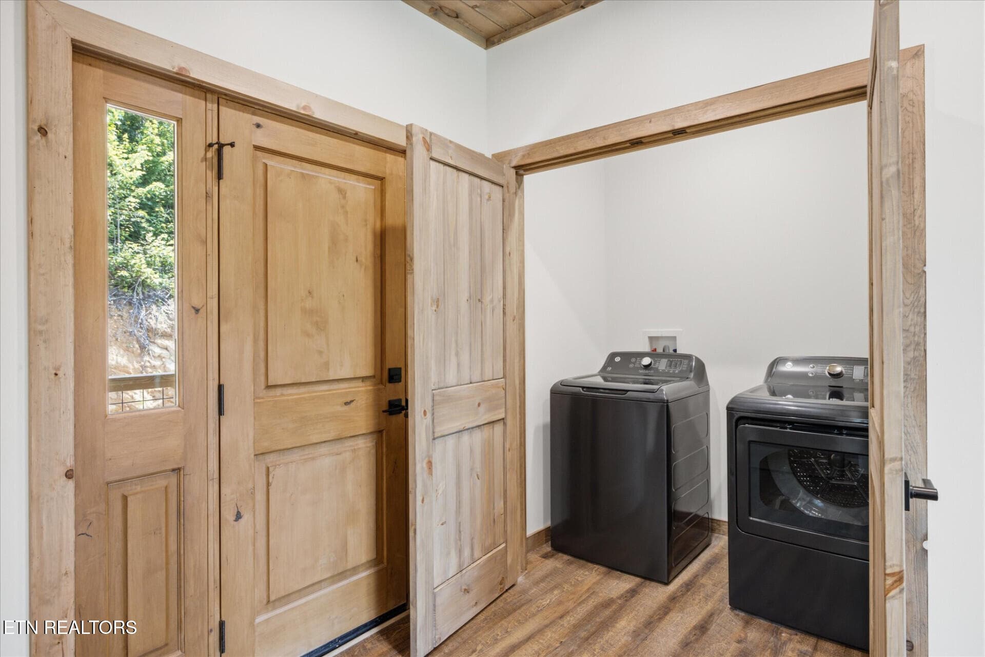 2046SpurlingRd_71037_22 - 2046 Spurling Rd, Sevierville, TN 37862