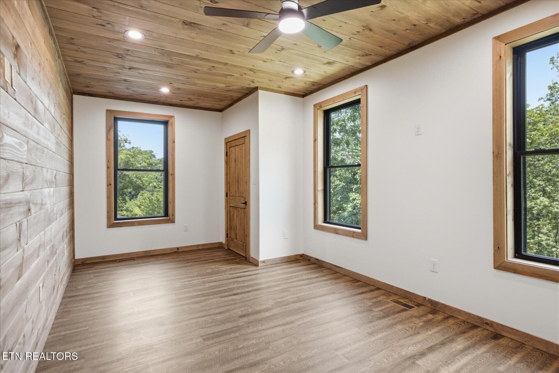 2046SpurlingRd_71037_25 - 2046 Spurling Rd, Sevierville, TN 37862