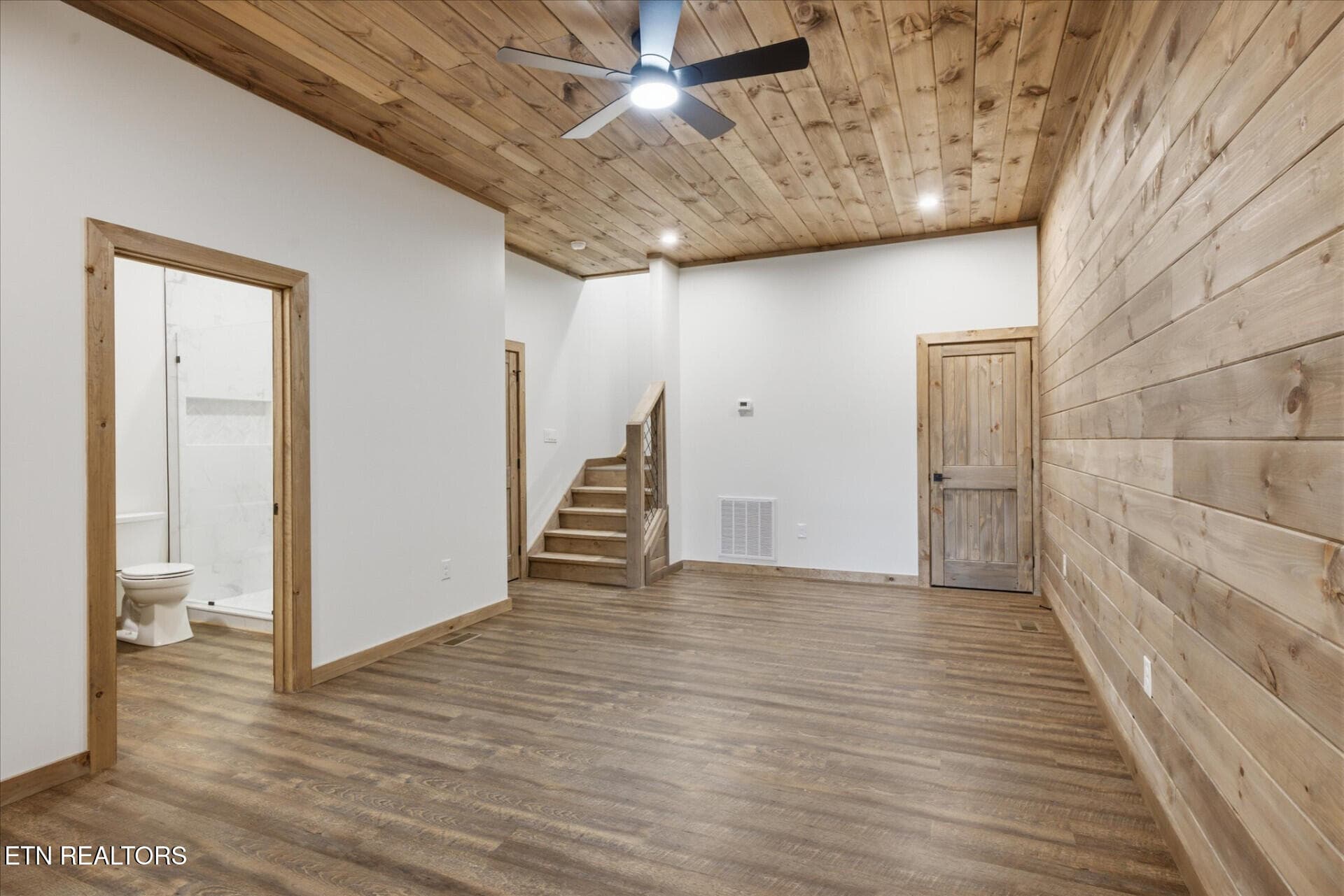 2046SpurlingRd_71037_45 - 2046 Spurling Rd, Sevierville, TN 37862