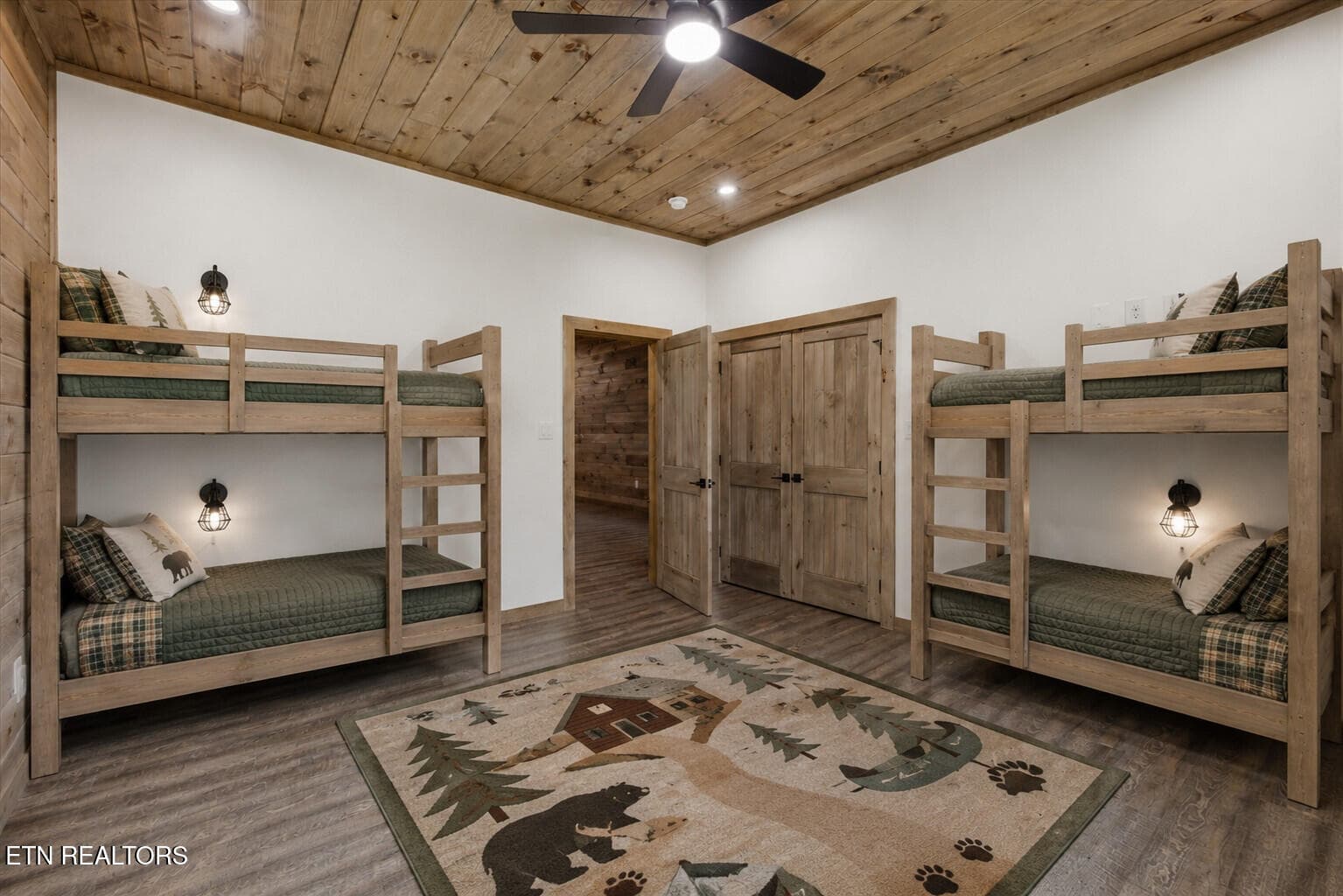 Virtually staged - 2046 Spurling Rd, Sevierville, TN 37862
