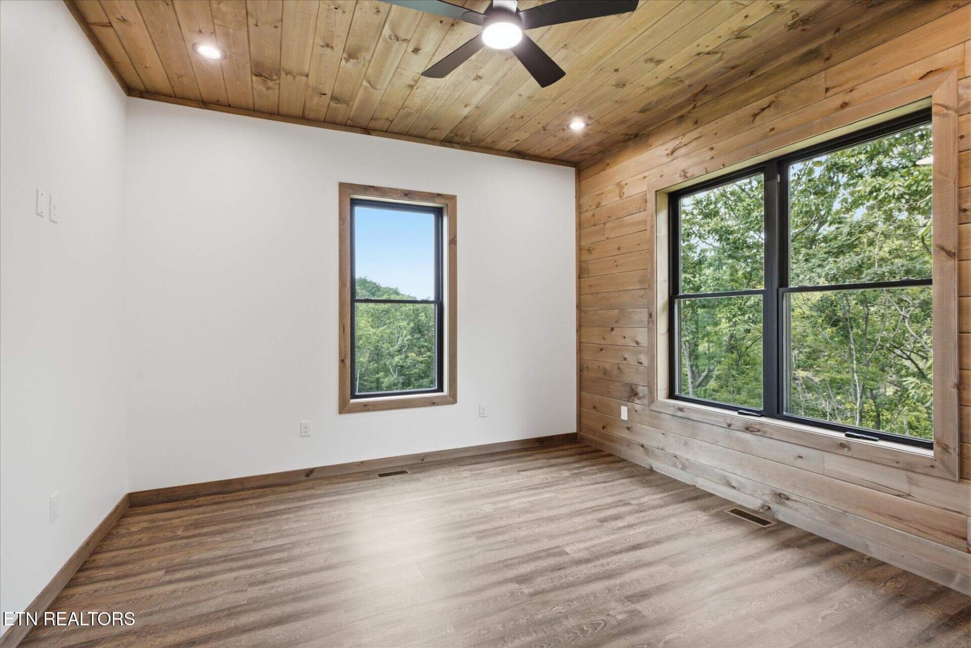 2046SpurlingRd_71037_50 - 2046 Spurling Rd, Sevierville, TN 37862