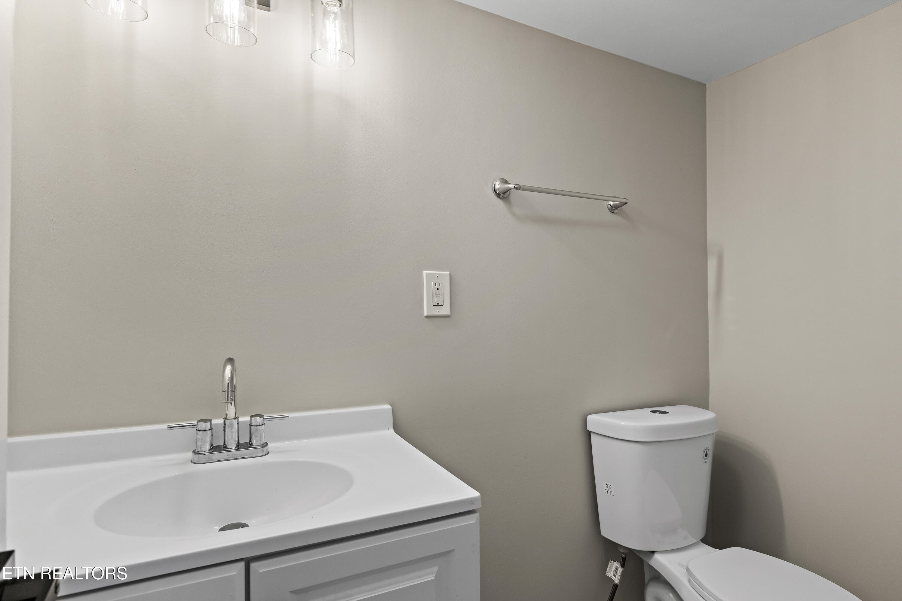 408AmerineRd-33 - 408 Amerine Rd, Maryville, TN 37804