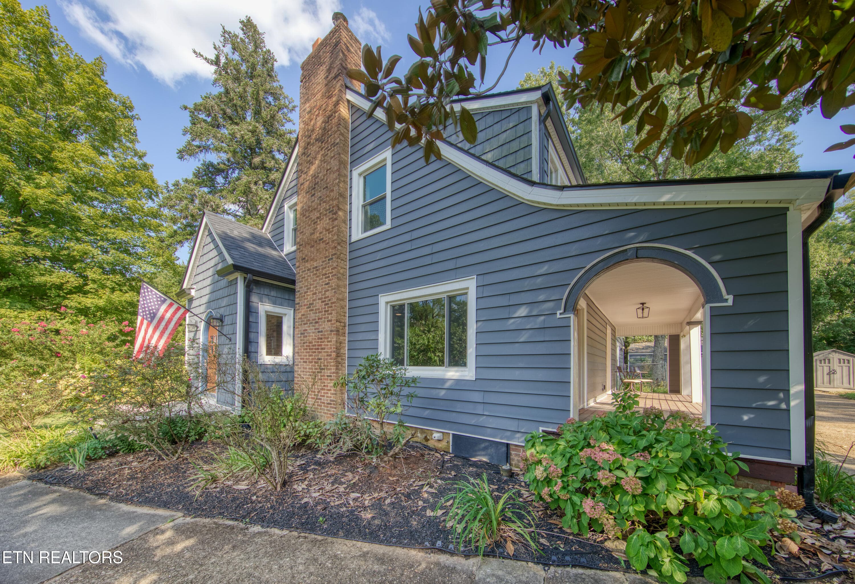2624 Delrose Drive, Knoxville, TN 37914