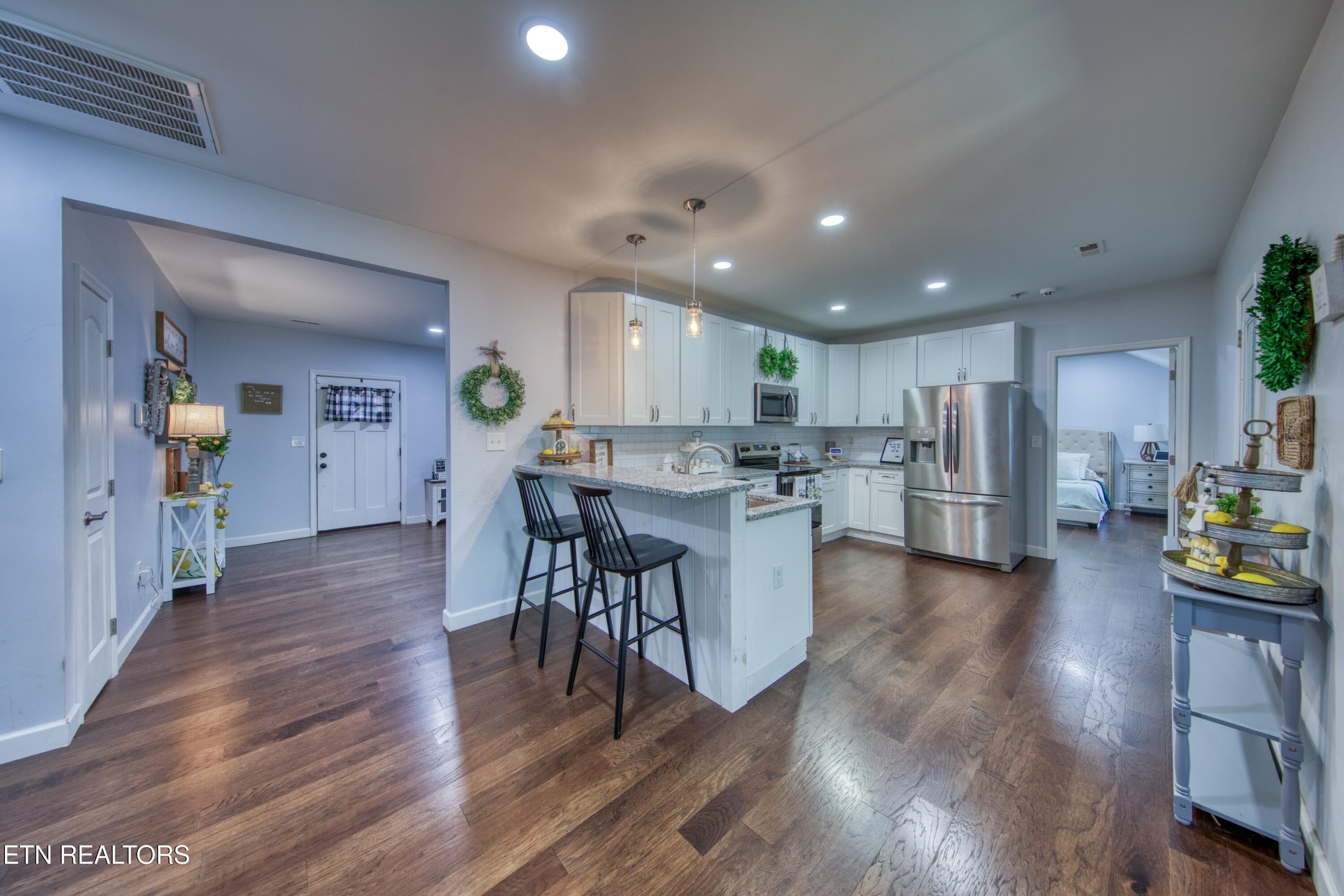 0H3A2460_65 - 7804 Sevierville Pike, Knoxville, TN 37920