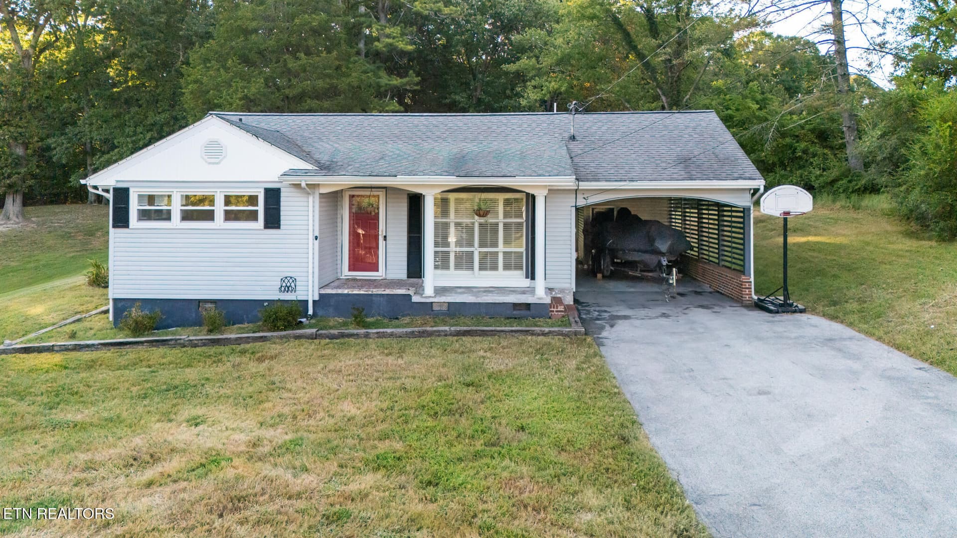 202 Scott Lane, Kingston, TN 37763