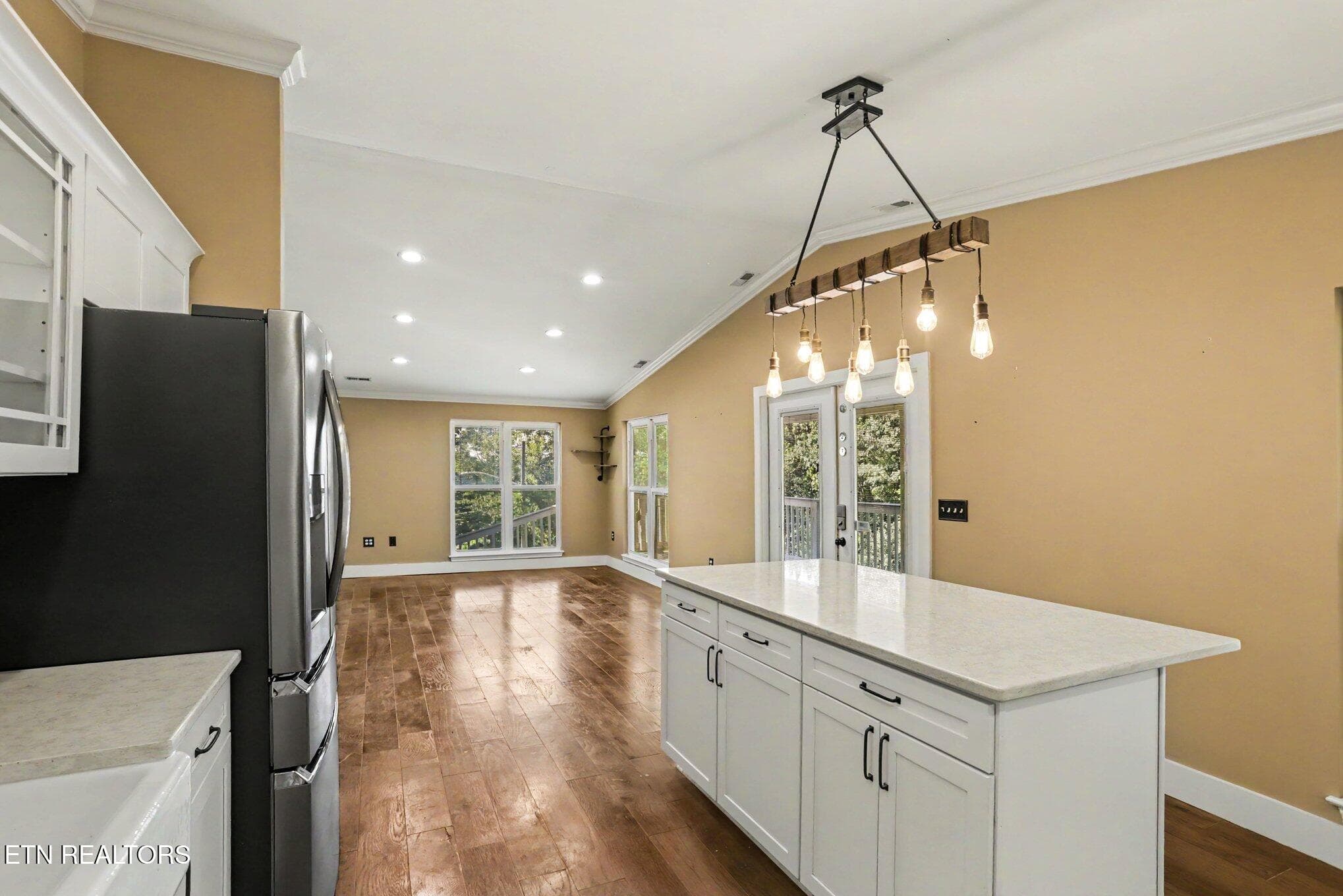 015_file_6139 - 5603 S Briscoe Circle, Knoxville, TN 37912, Knoxville
