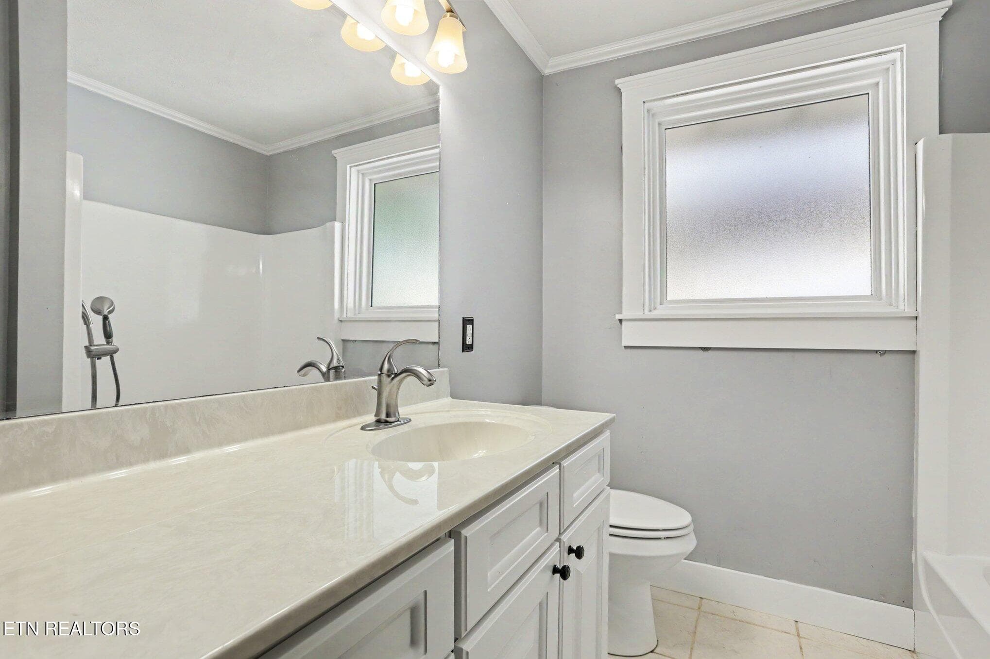 030_file_4504 - 5603 S Briscoe Circle, Knoxville, TN 37912, Knoxville