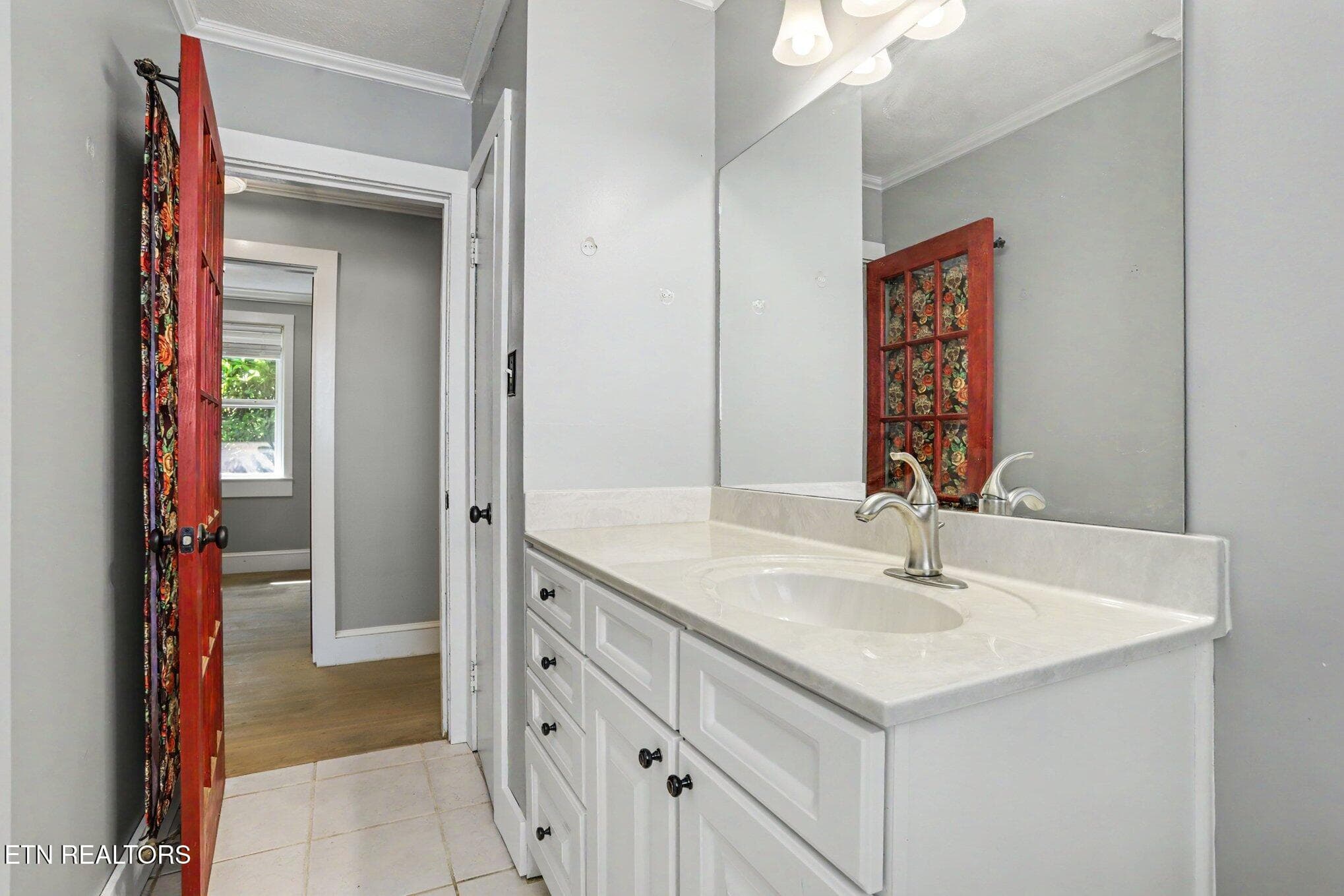 031_file_5608 - 5603 S Briscoe Circle, Knoxville, TN 37912, Knoxville