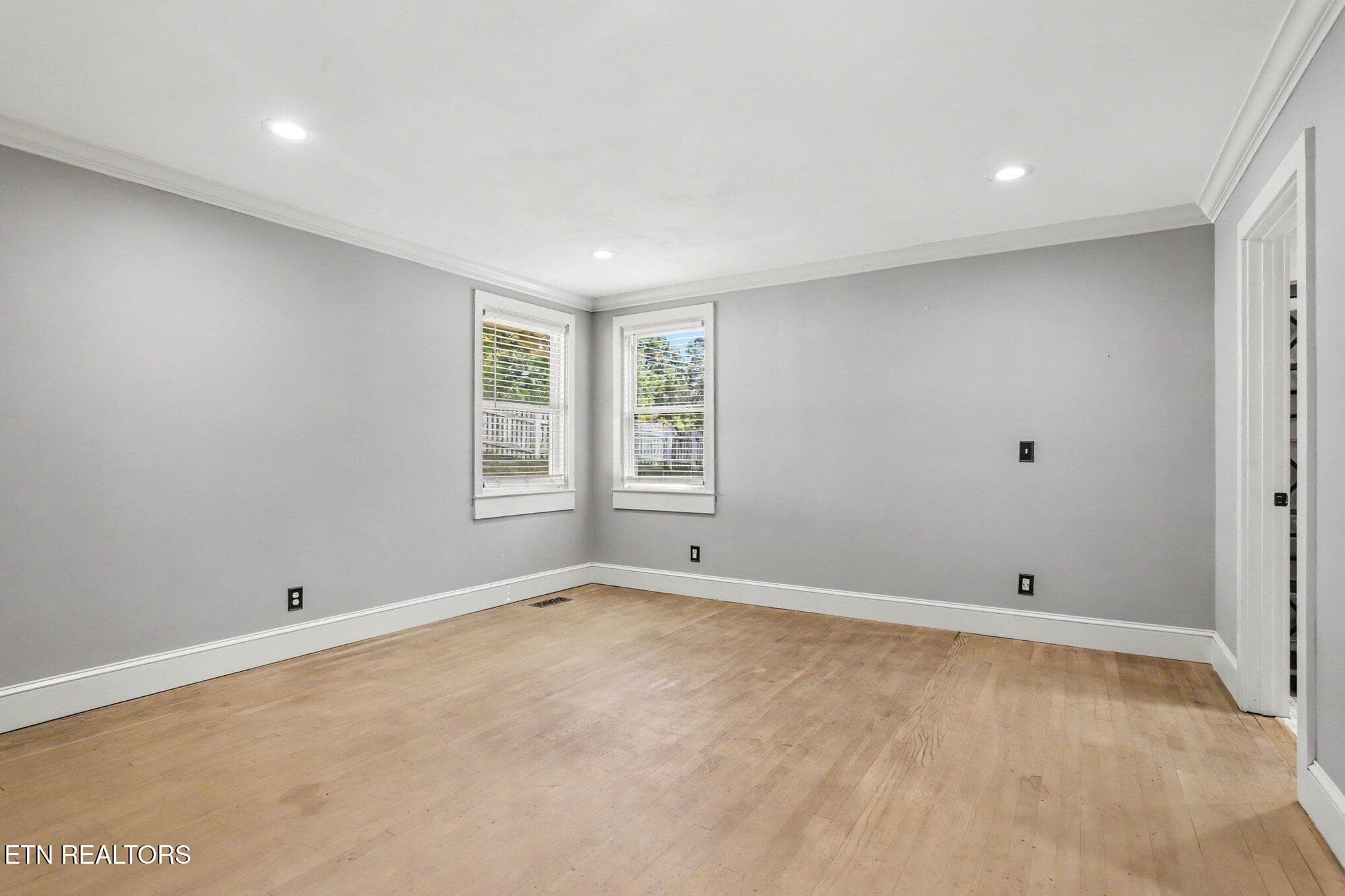 035_file_7139 - 5603 S Briscoe Circle, Knoxville, TN 37912, Knoxville