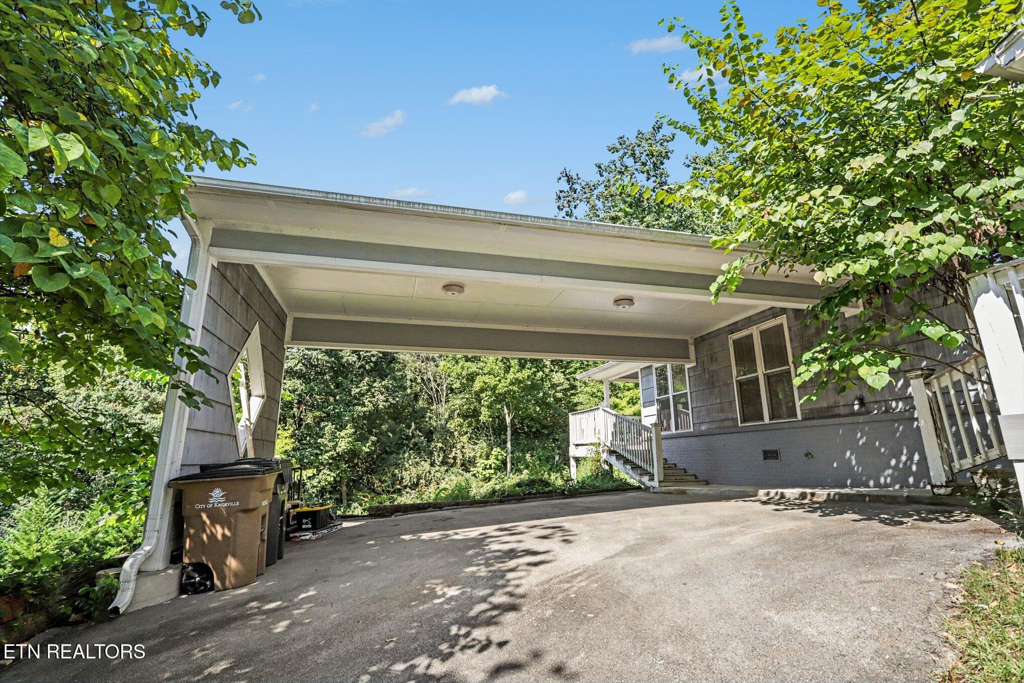 045_file_5522 - 5603 S Briscoe Circle, Knoxville, TN 37912, Knoxville