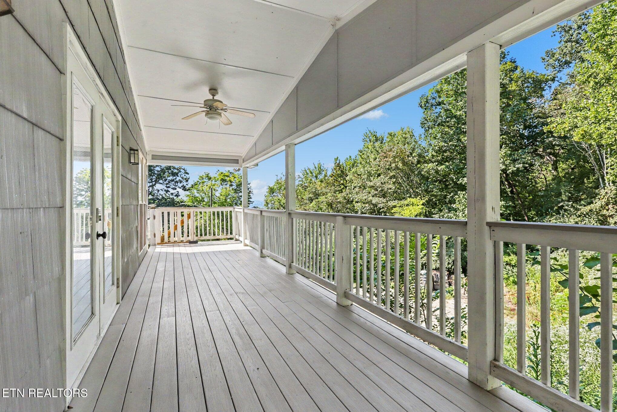 047_file_6328 - 5603 S Briscoe Circle, Knoxville, TN 37912, Knoxville
