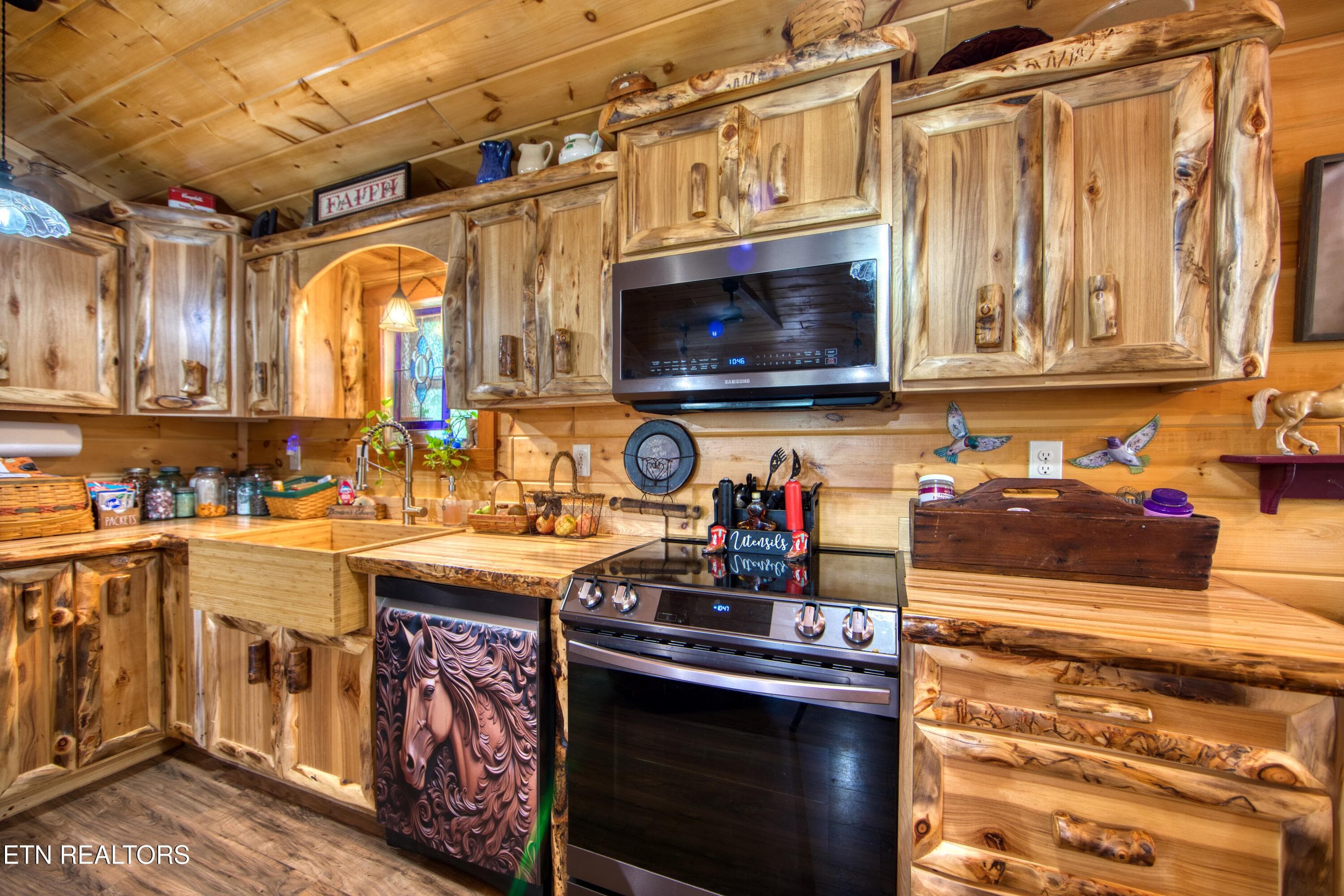 EK3A0042 - 706 End Of Trail Lane, Allardt, TN 38504