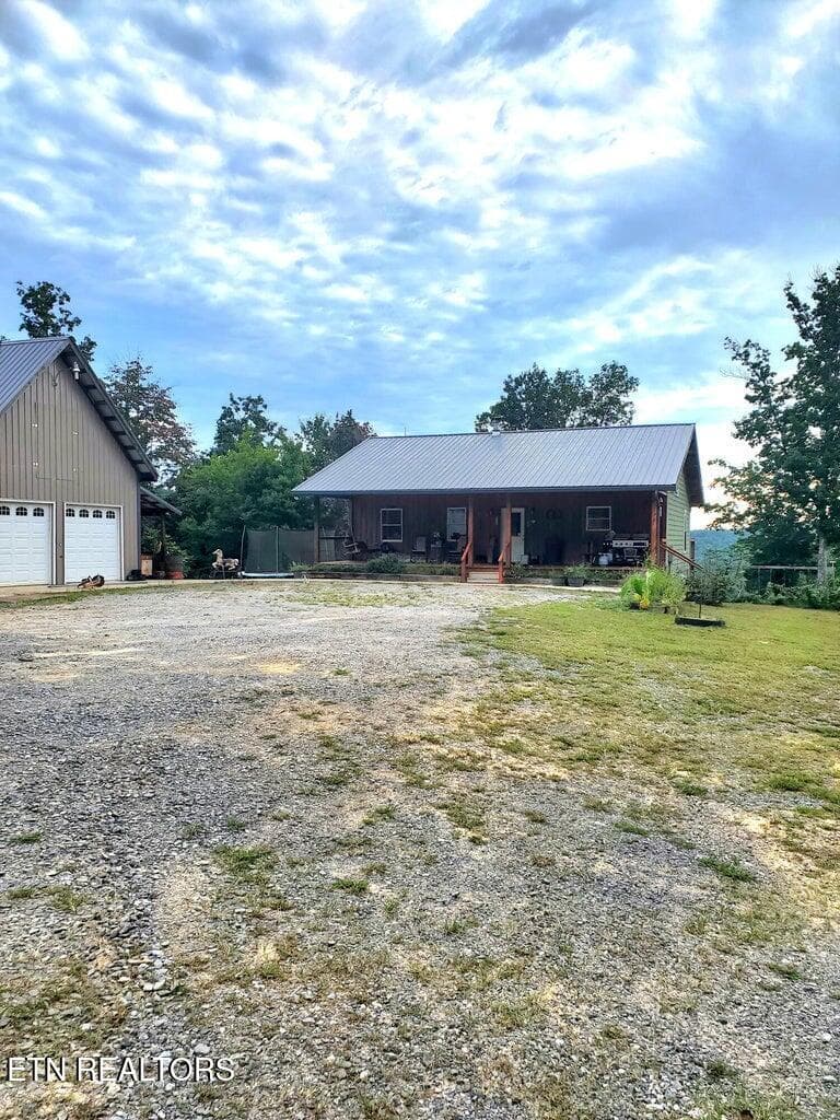 103 Stooping Oak Rd, Dunlap, TN 37327