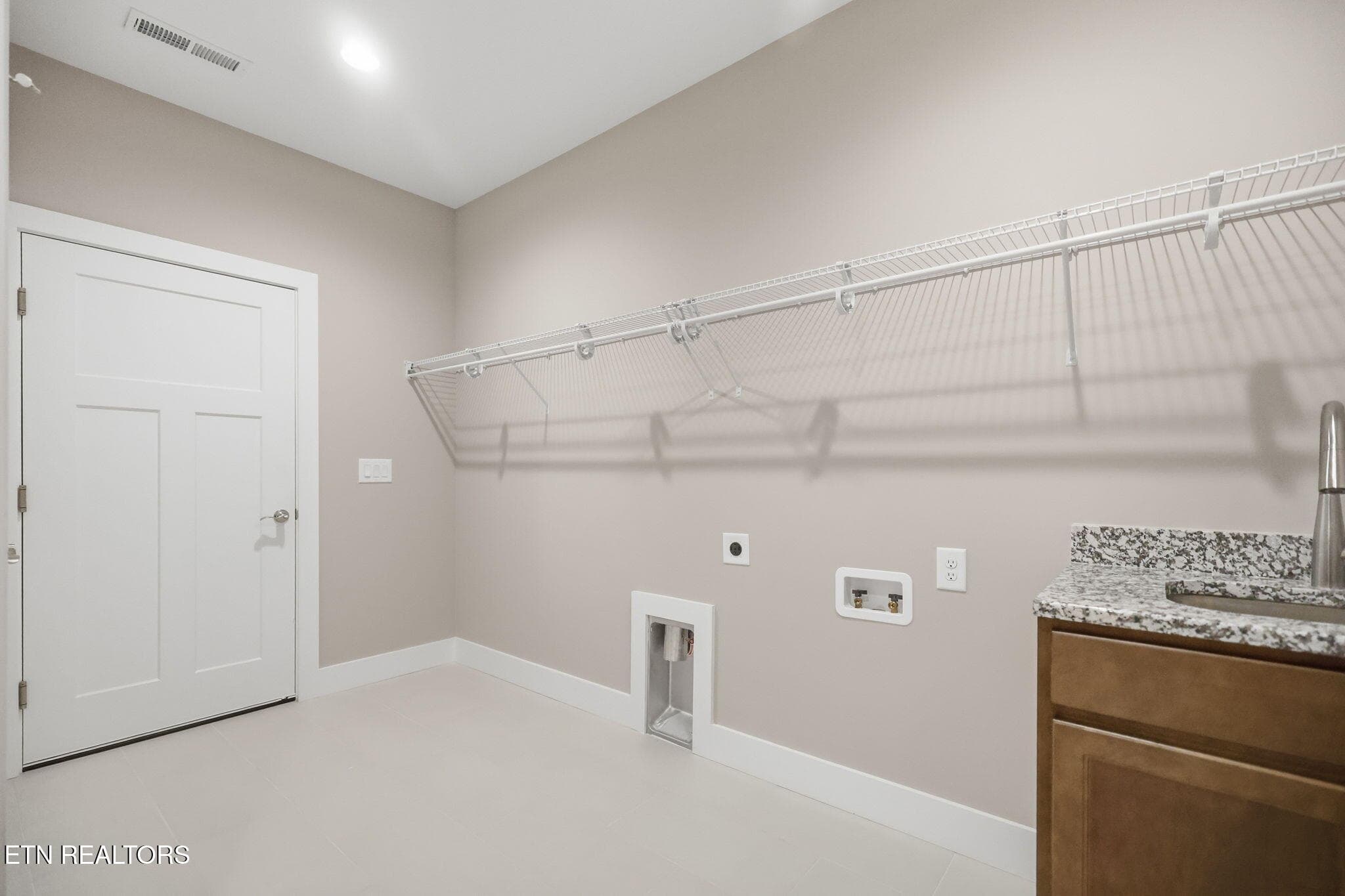 7618 Drake Ln - 7618 Drake Lane, Knoxville, TN 37924, Knoxville