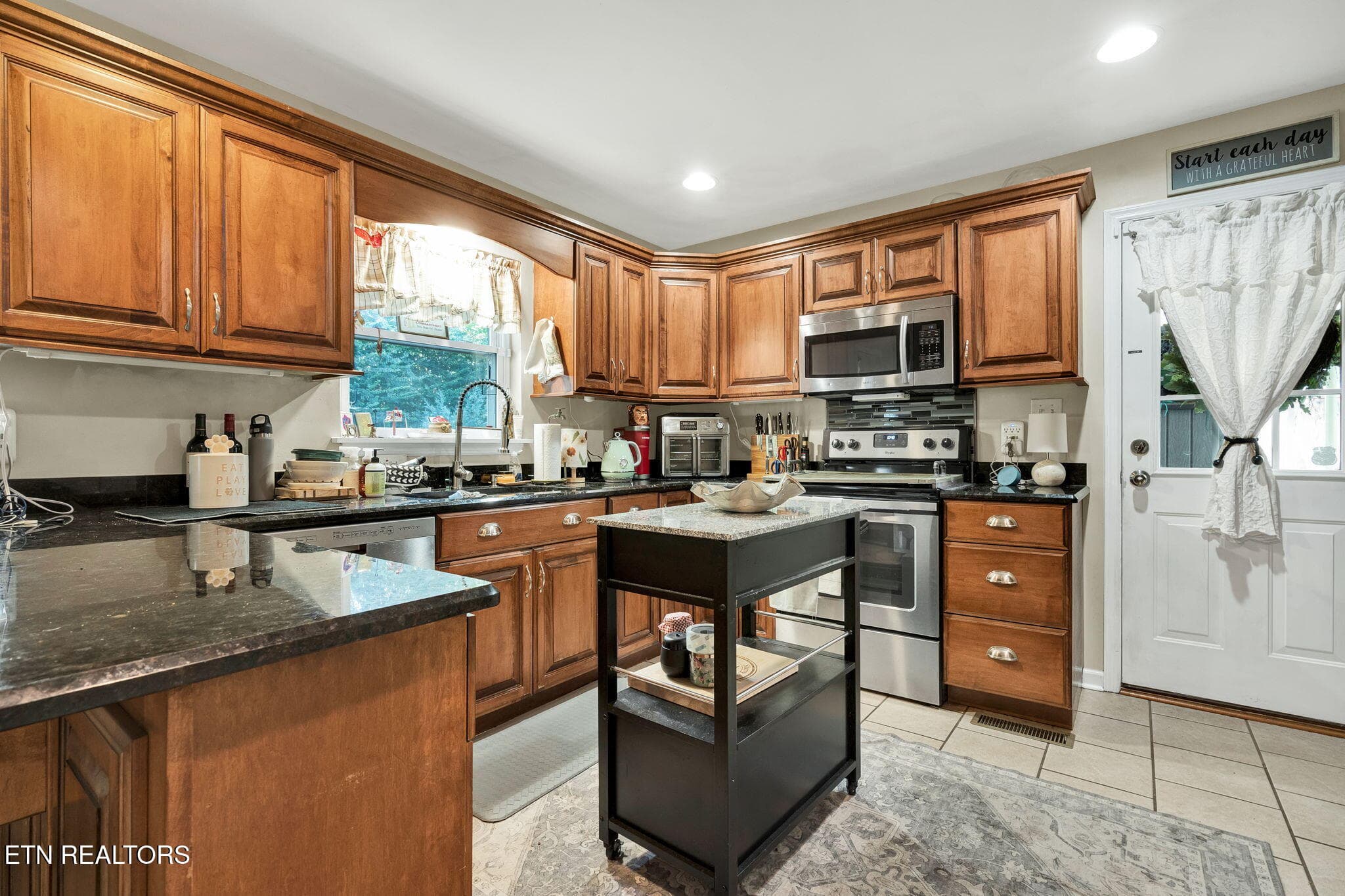 11-web-or-mls-DSC01701 - 530 Willow St, Cleveland, TN 37311, Cleveland