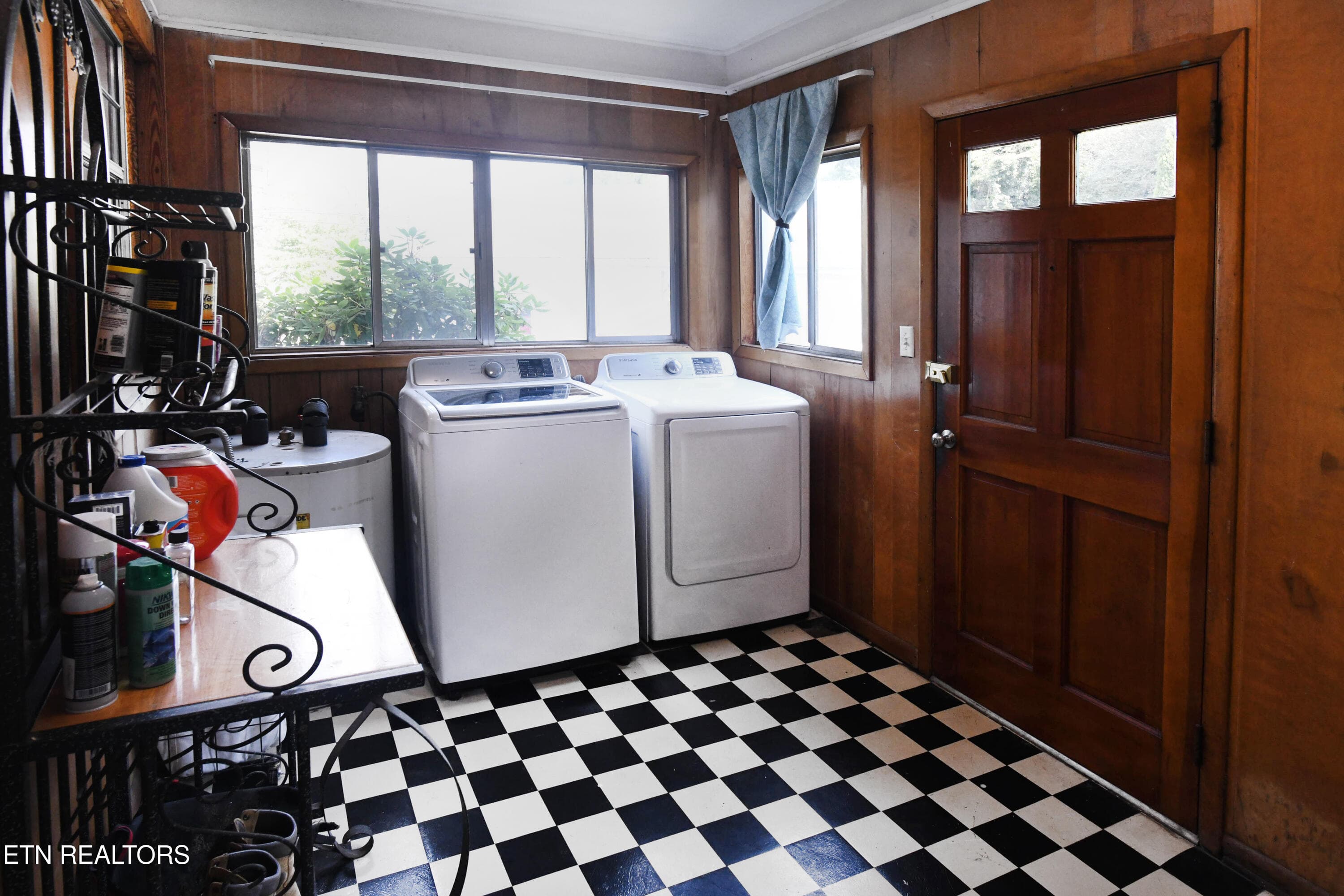 Laundry Area - 600 Glenoaks Drive, Knoxville, TN 37912, Knoxville
