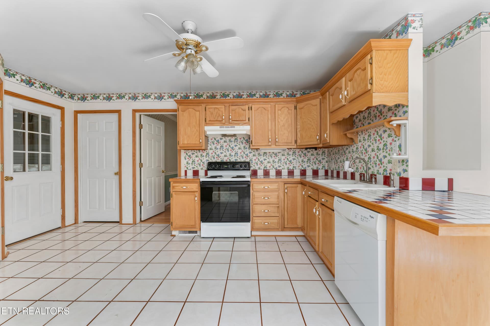 Photo 4 - 152 Andrews Lane, Caryville, TN 37714