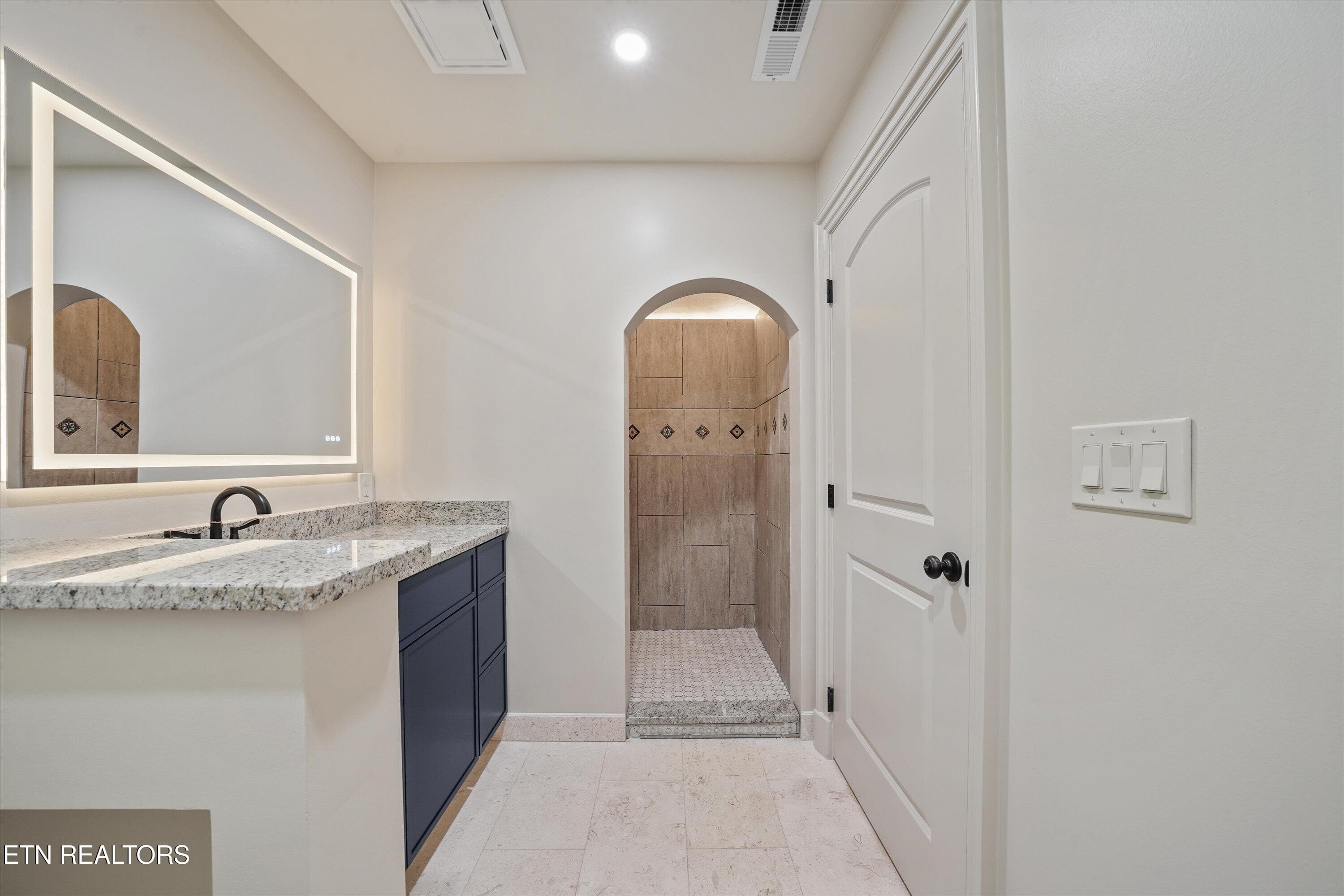 36-4717 Colonial Harbor Drive 05 - 4717 Colonial Harbor Drive, Louisville, TN 37777, Louisville