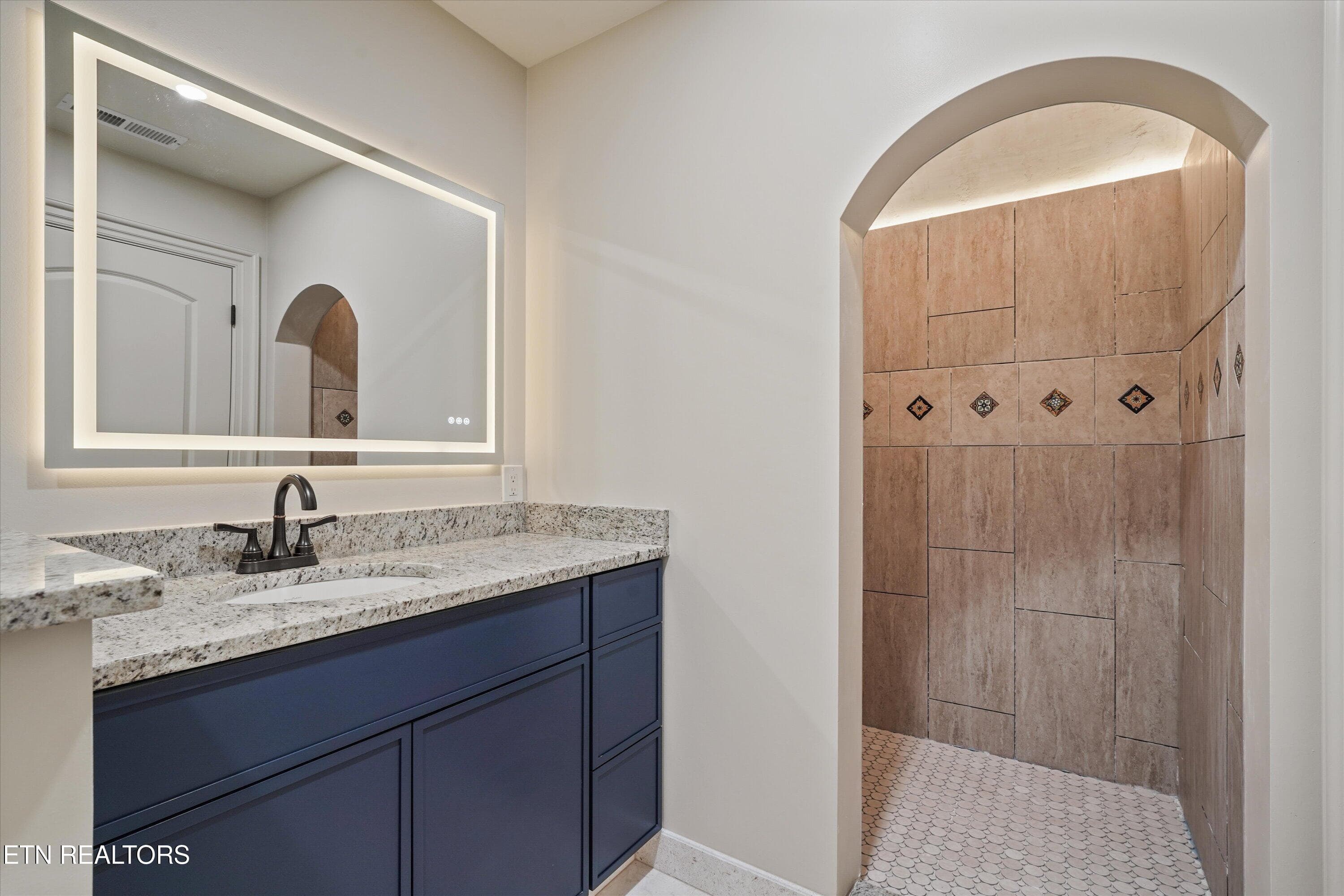 37-4717 Colonial Harbor Drive 06 - 4717 Colonial Harbor Drive, Louisville, TN 37777, Louisville