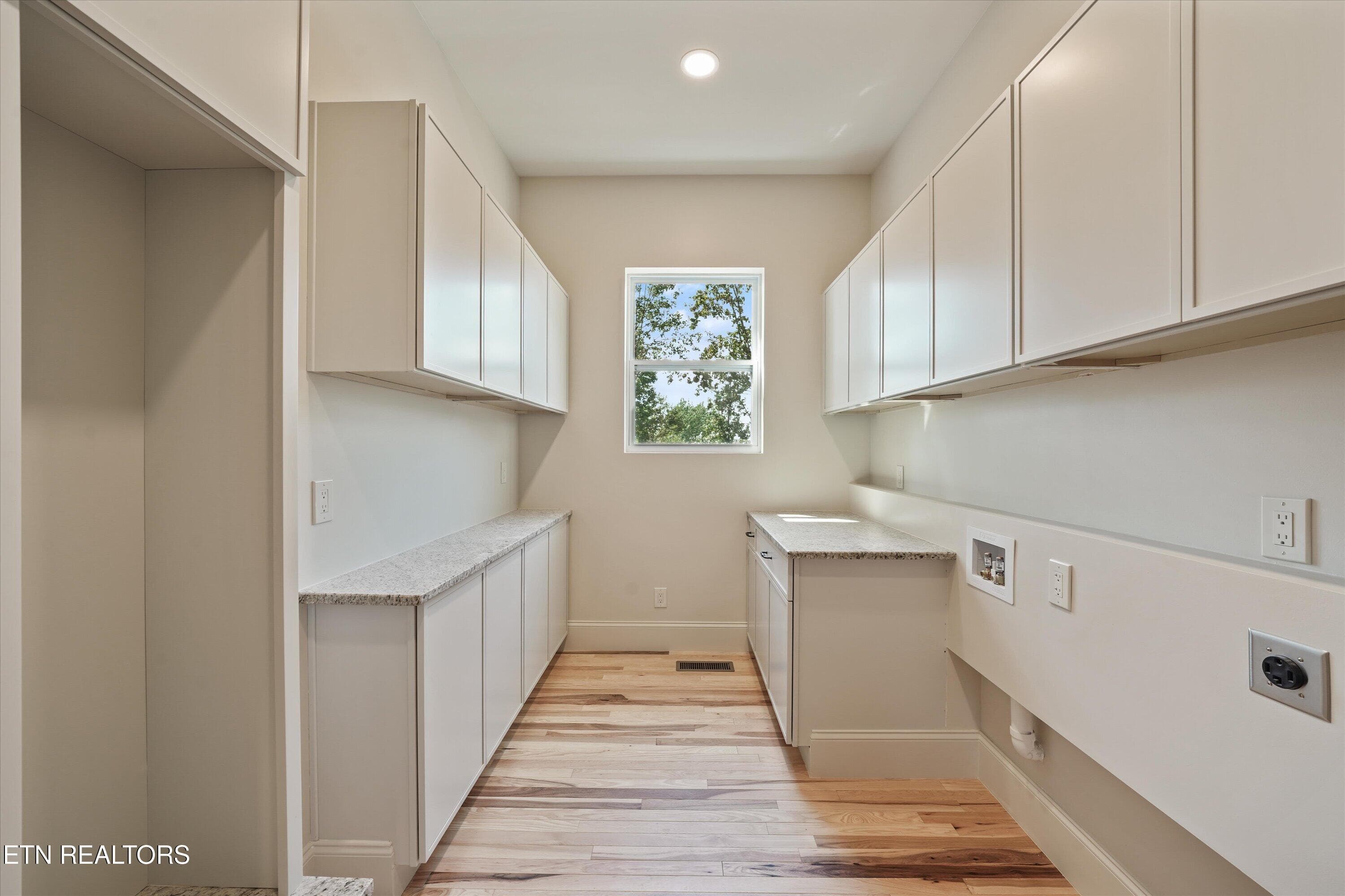 40-4717 Colonial Harbor Drive 09 - 4717 Colonial Harbor Drive, Louisville, TN 37777, Louisville