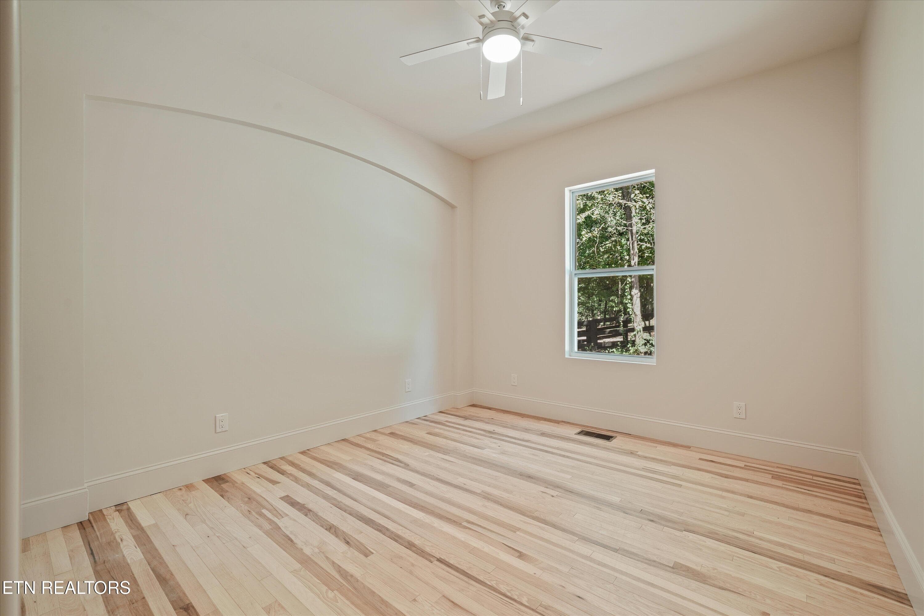 43-4717 Colonial Harbor Drive 20 - 4717 Colonial Harbor Drive, Louisville, TN 37777, Louisville