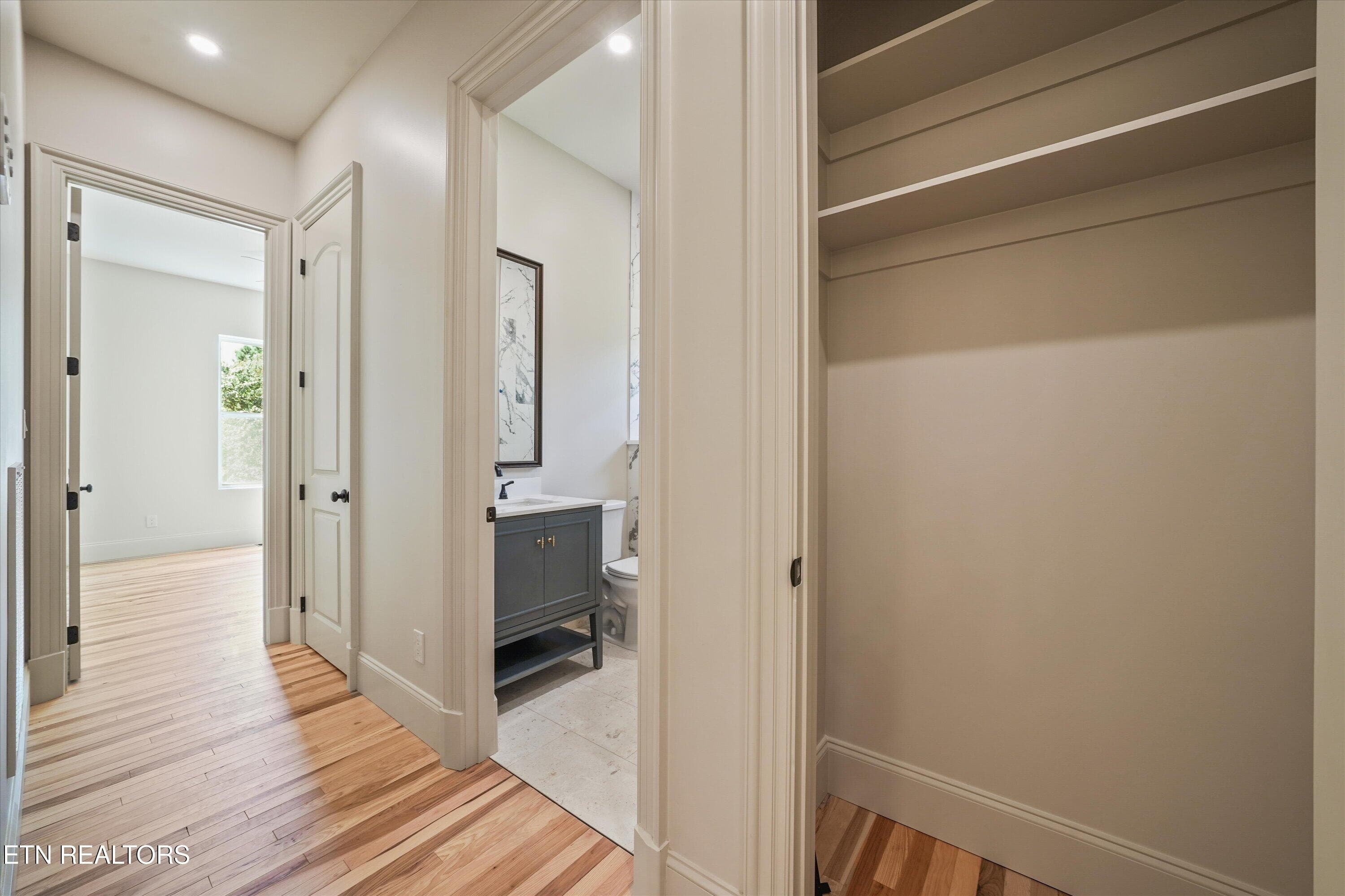 45-4717 Colonial Harbor Drive 22 - 4717 Colonial Harbor Drive, Louisville, TN 37777, Louisville