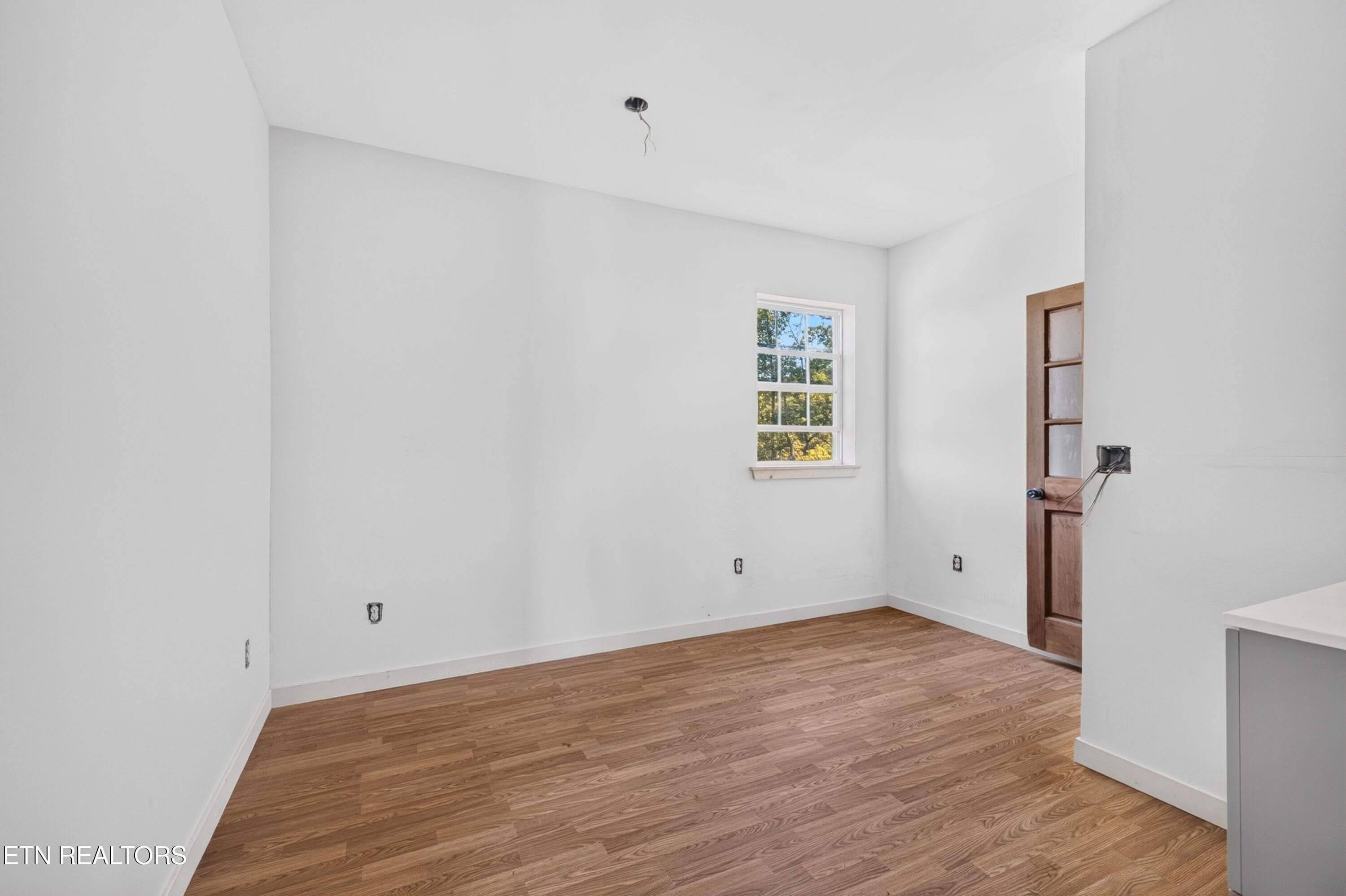 025-349NotchGapRoad-ThornHill-TN-37881-S - 349 Notch Gap Rd, Thorn Hill, TN 37881, Thorn Hill