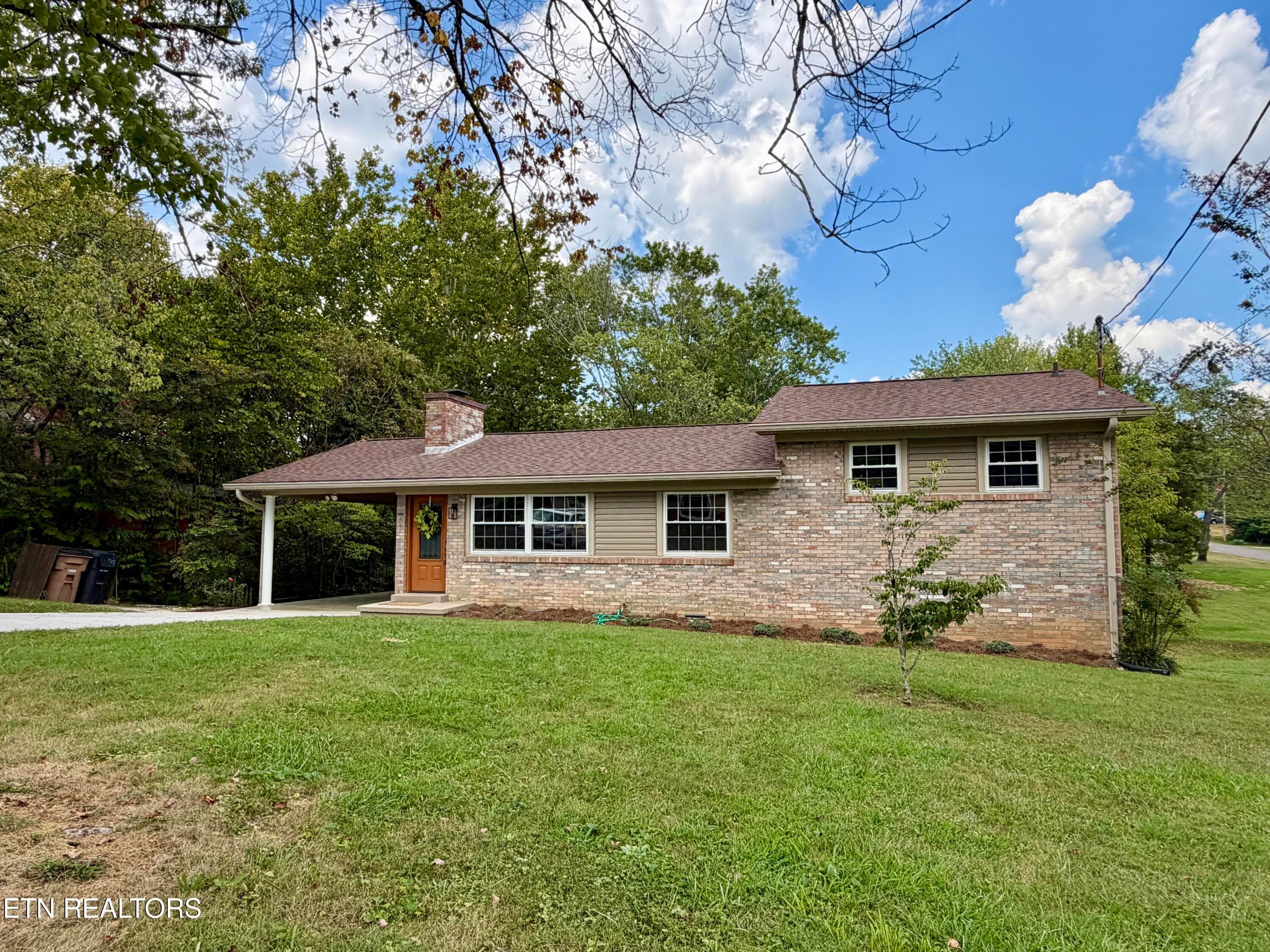 IMG_2197 - 1427 Creekwood Drive, Knoxville, TN 37918, Knoxville