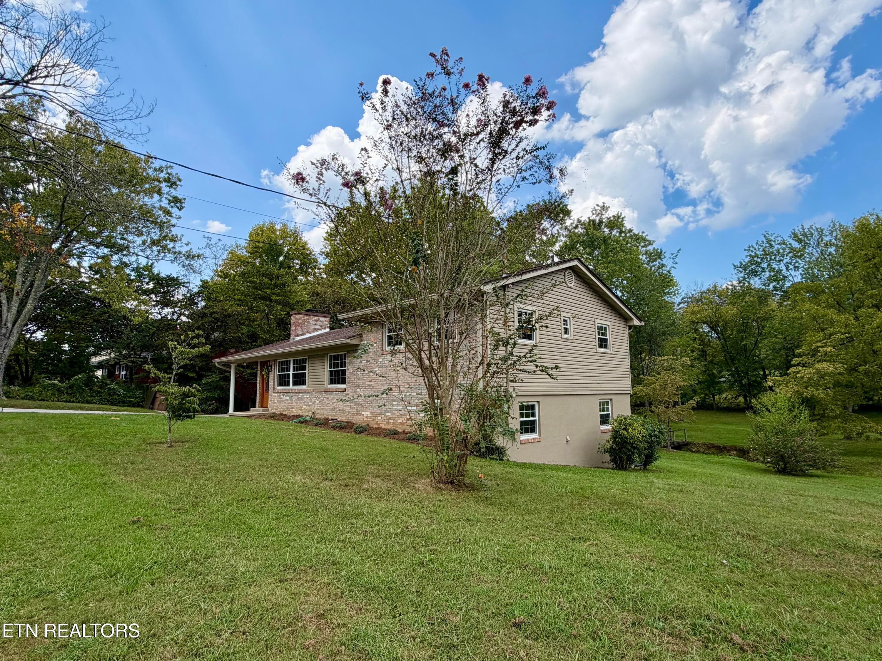 IMG_2200 - 1427 Creekwood Drive, Knoxville, TN 37918, Knoxville
