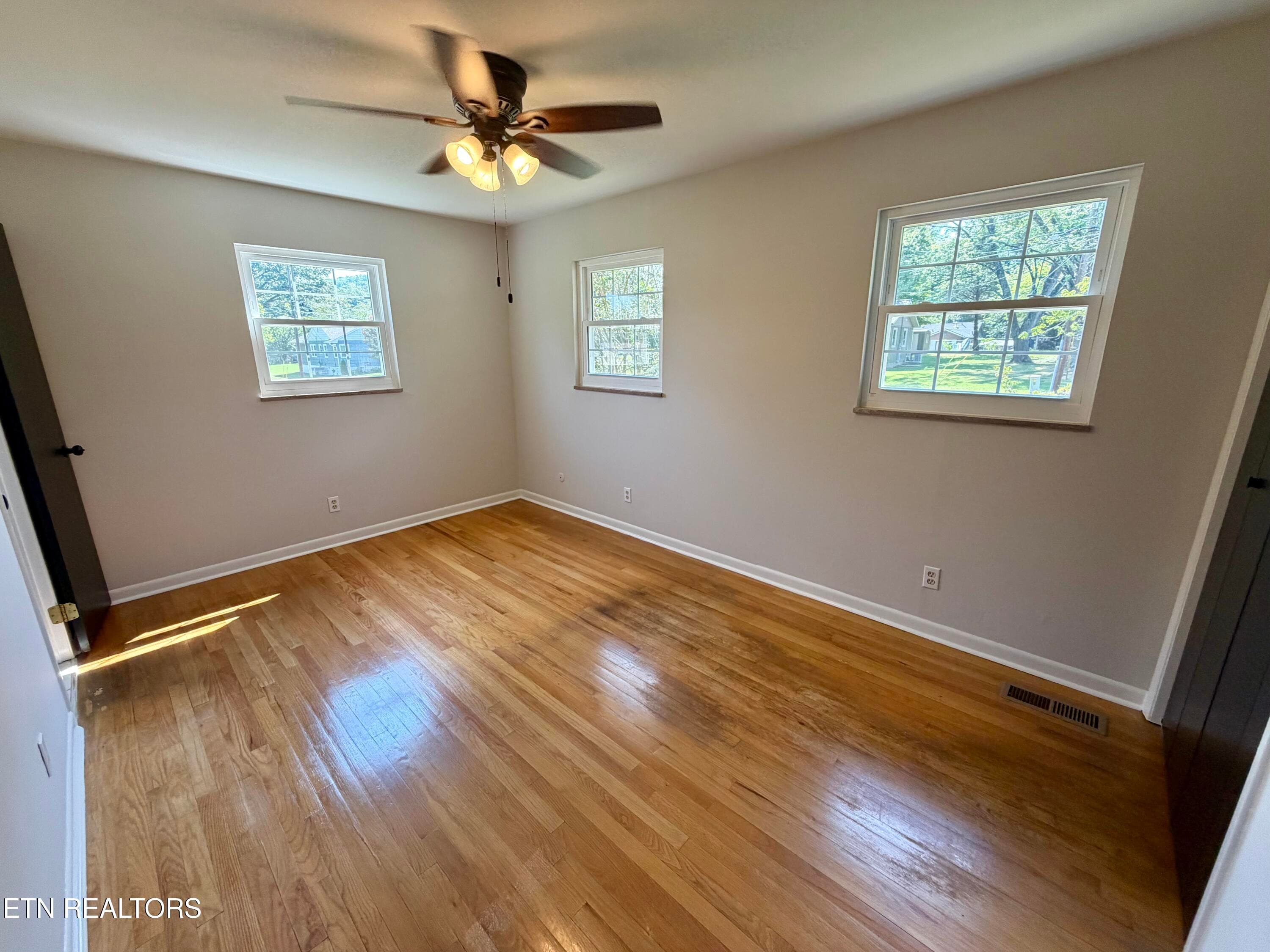 IMG_2166 - 1427 Creekwood Drive, Knoxville, TN 37918, Knoxville